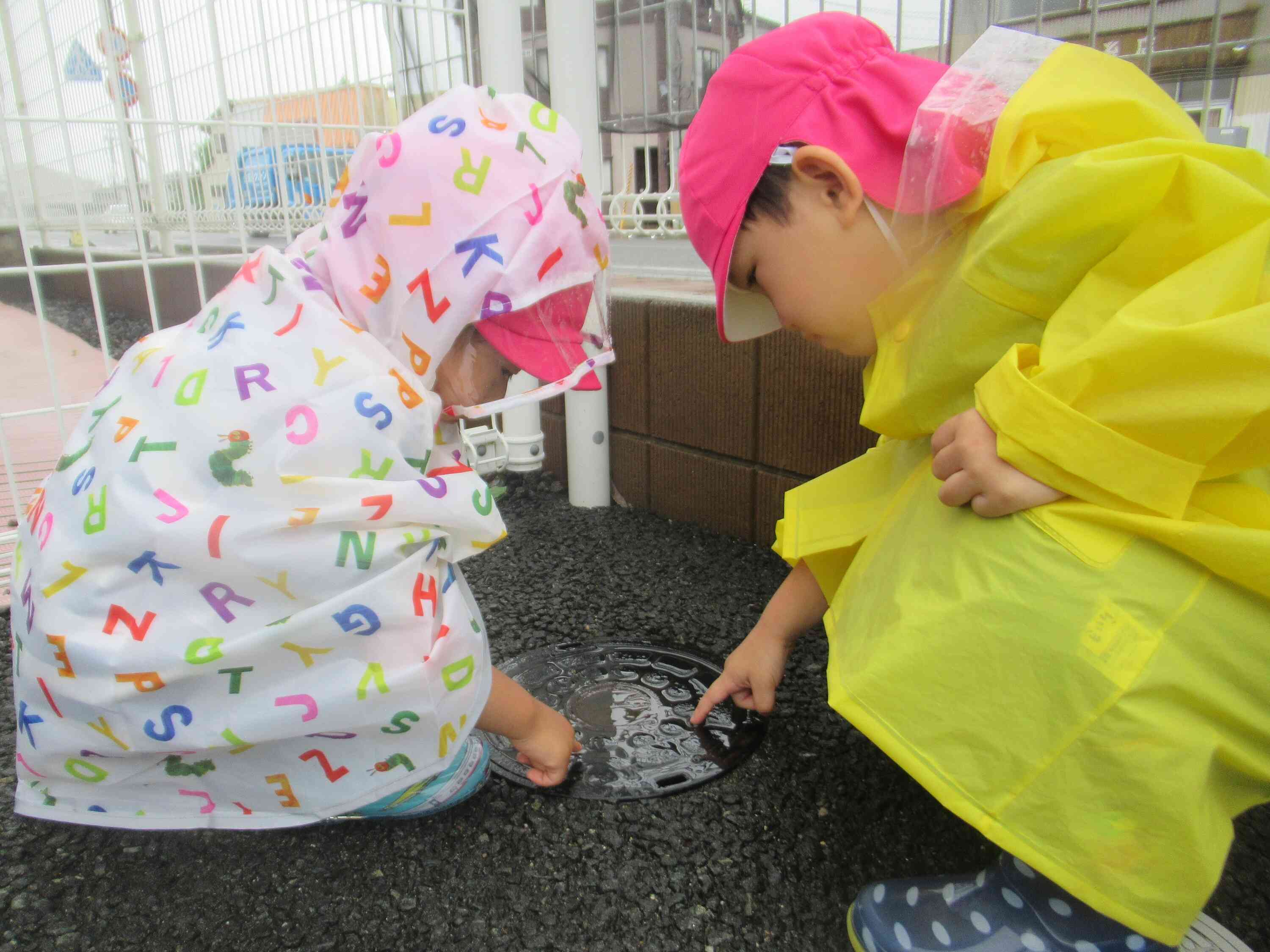 雨降り散歩にでかけよう！