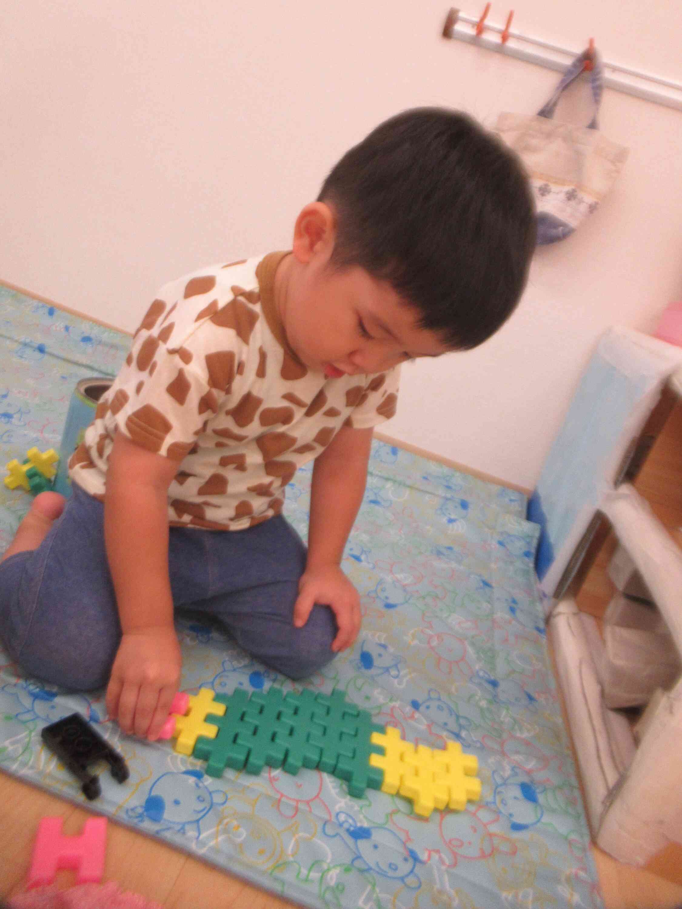 ブロック遊びに夢中☆