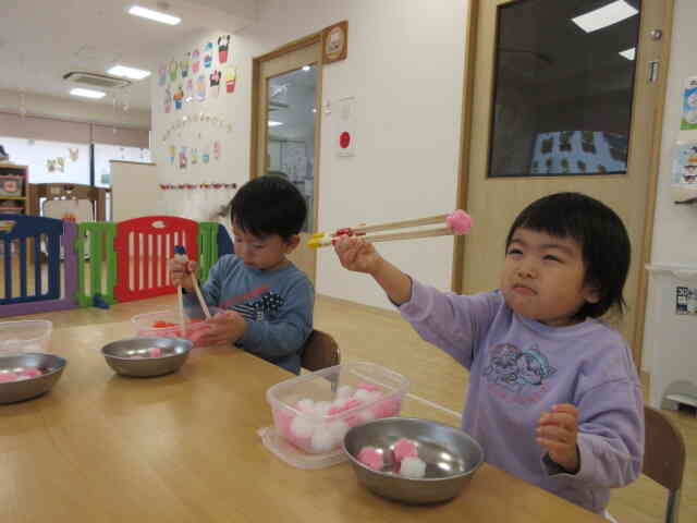 うさぎ組箸遊び