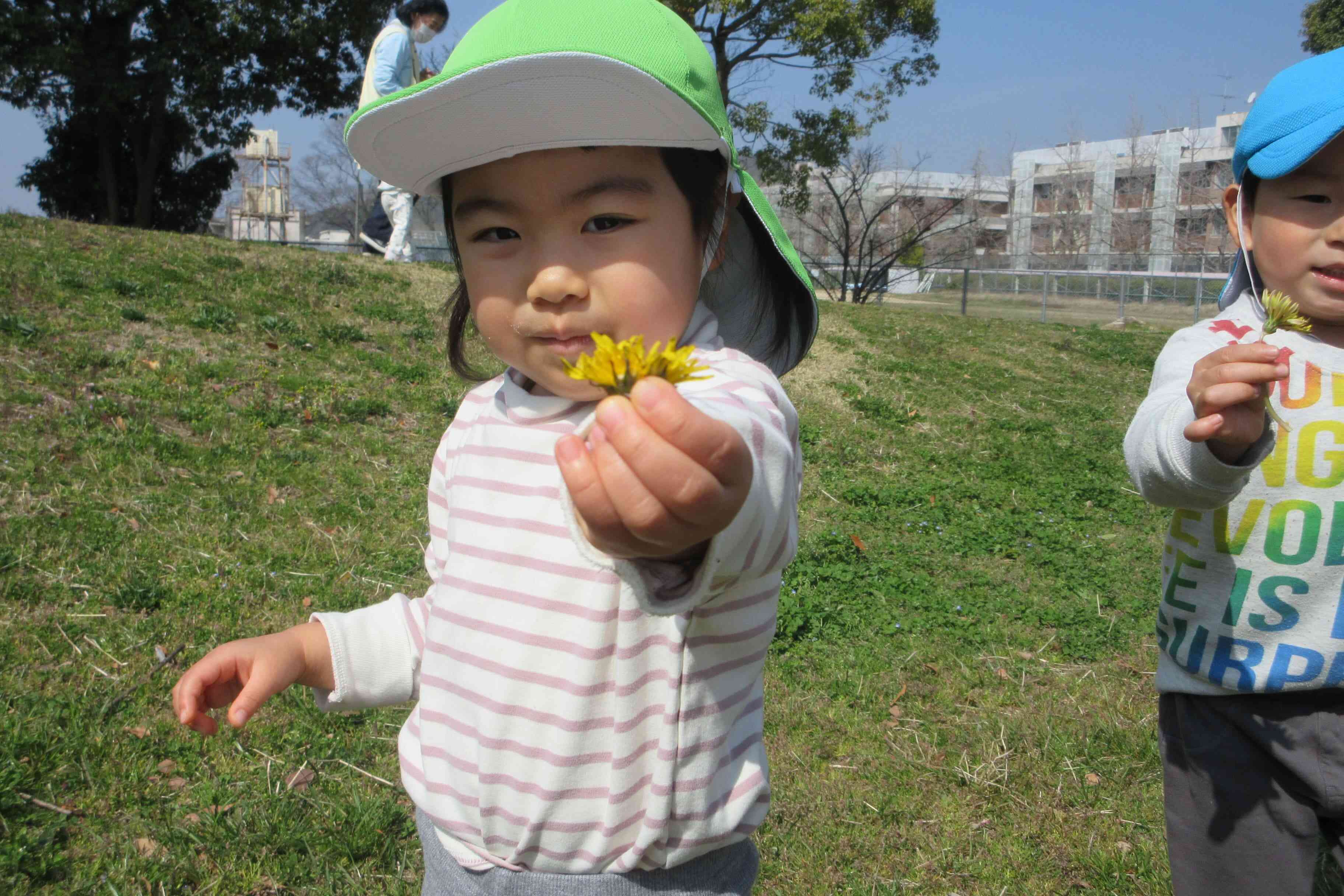 お花を見つけたよ