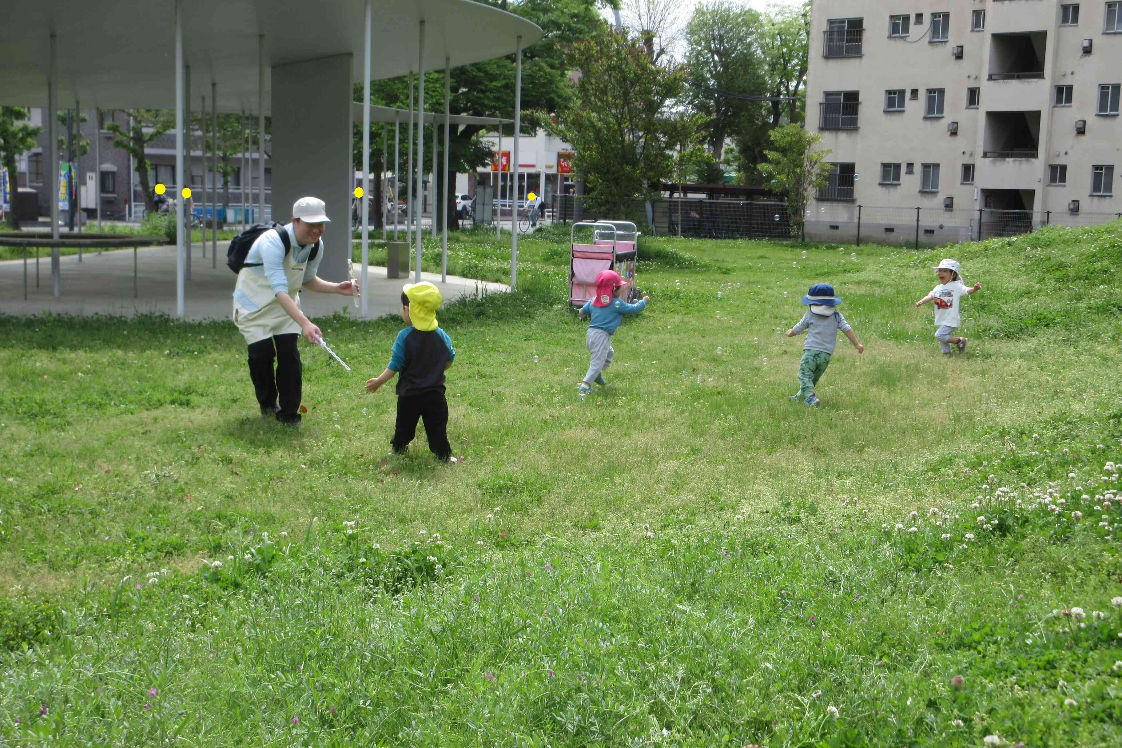 シャボン玉で遊びました