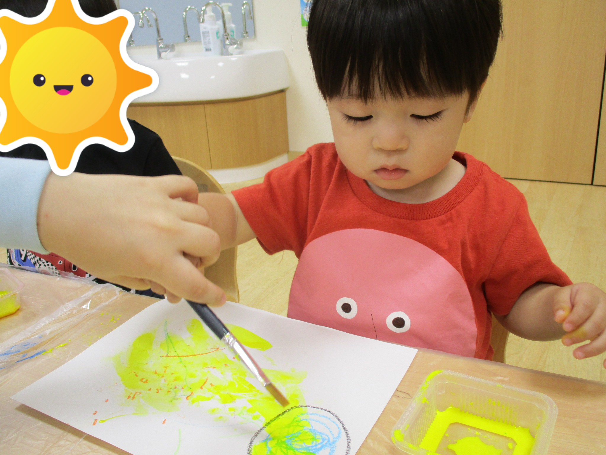 次は絵の具で色塗り♪
