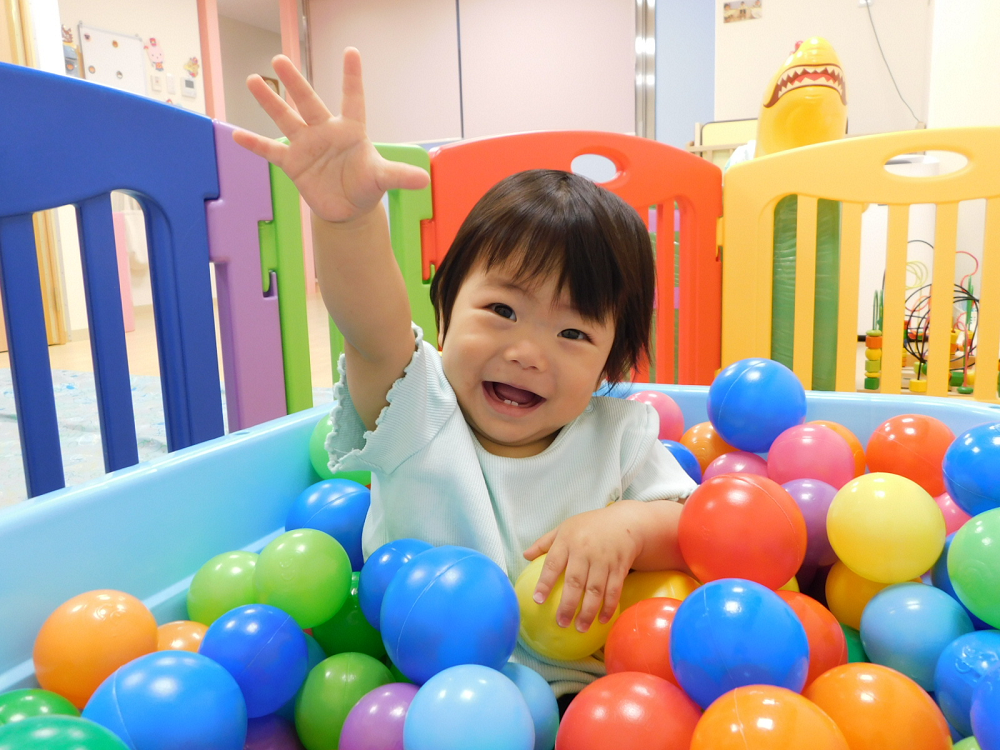ボール遊びをしたよー♡