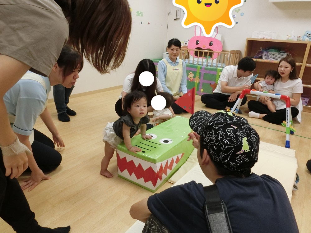 みんなでサーキット遊びをしている様子も見てもらいました☆こんなこともできるようになったよ