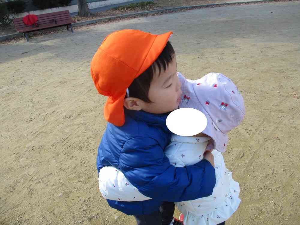 ぎゅ～ってすると暖かいね♡