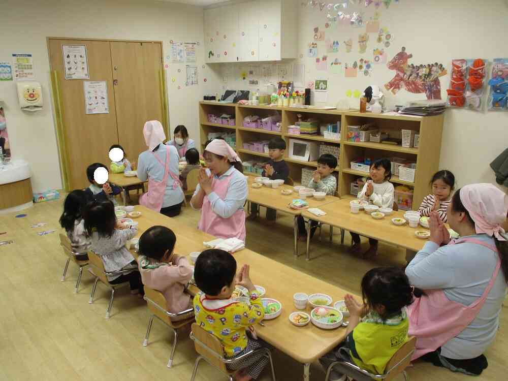 みんな揃って「いただきます」