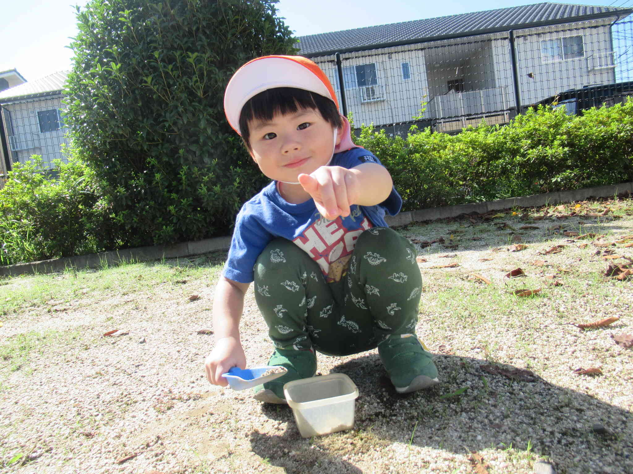 「せんせい、かっこよくうつしてね！」