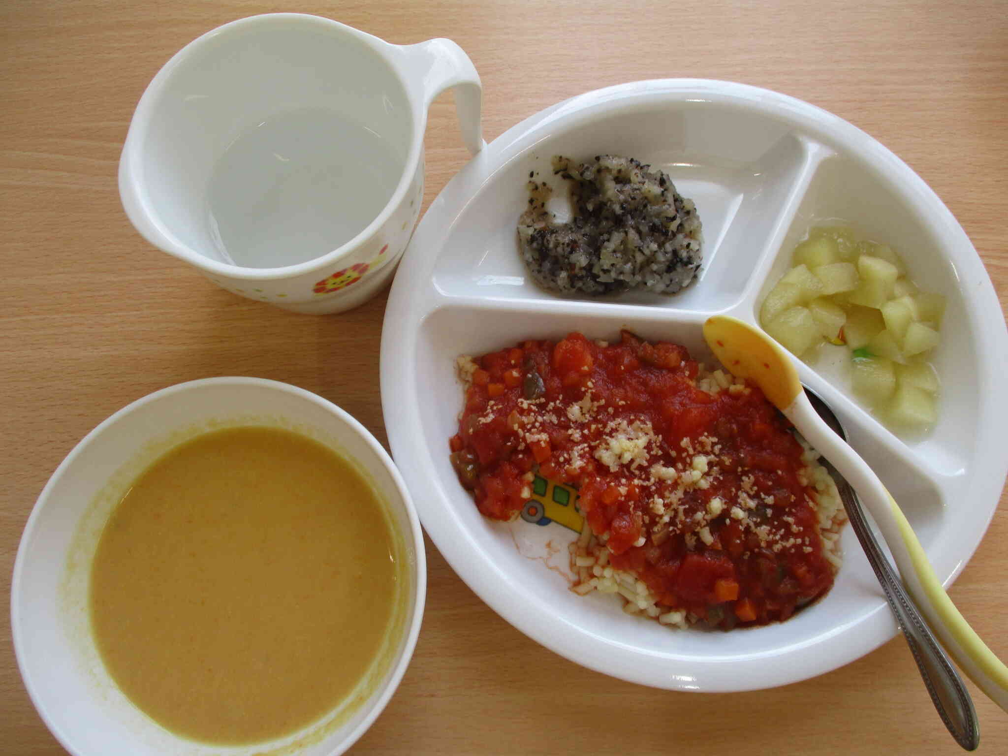 4/4の給食です。