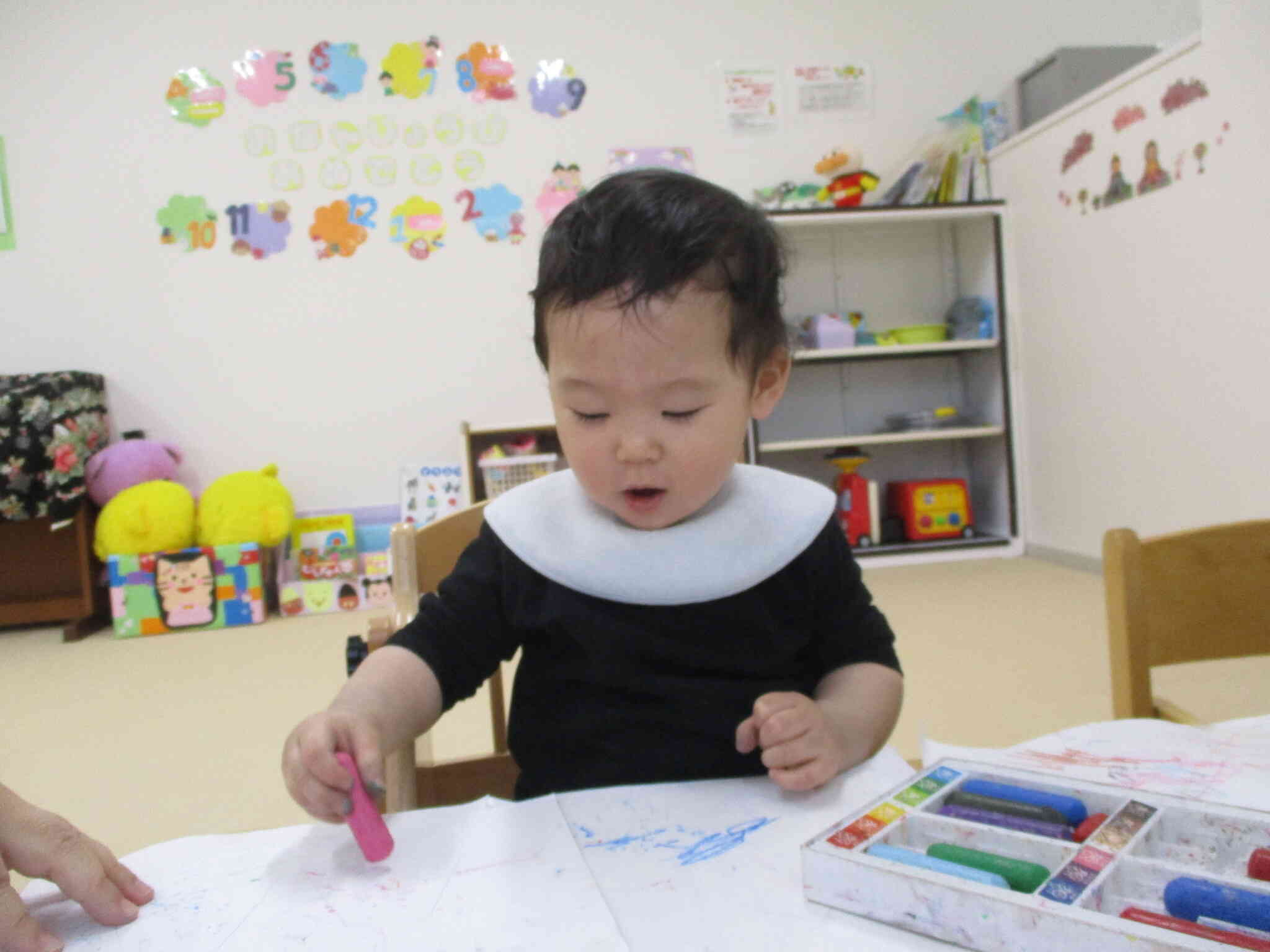 初めてのクレヨン！