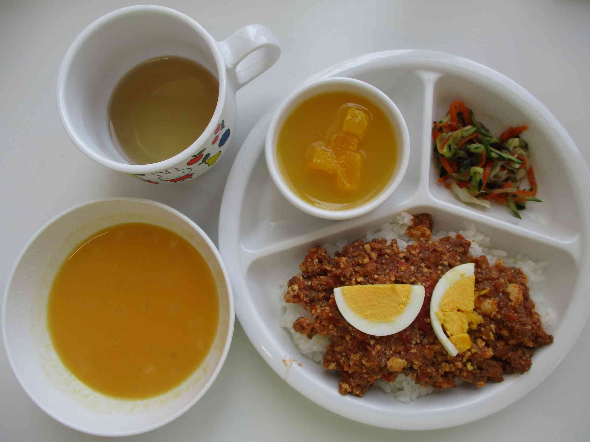 4/13(月)の給食です。