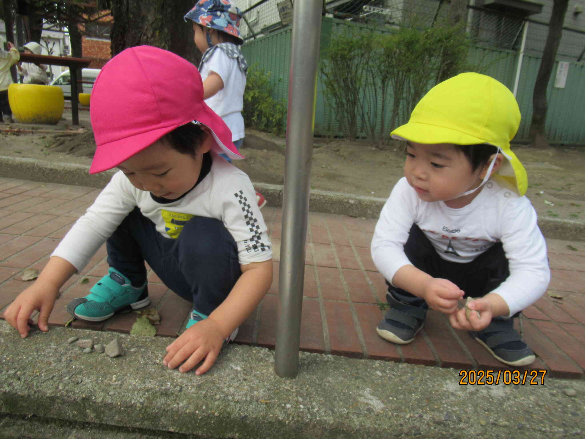 石屋さんですよ～！いらっしゃいませ～！