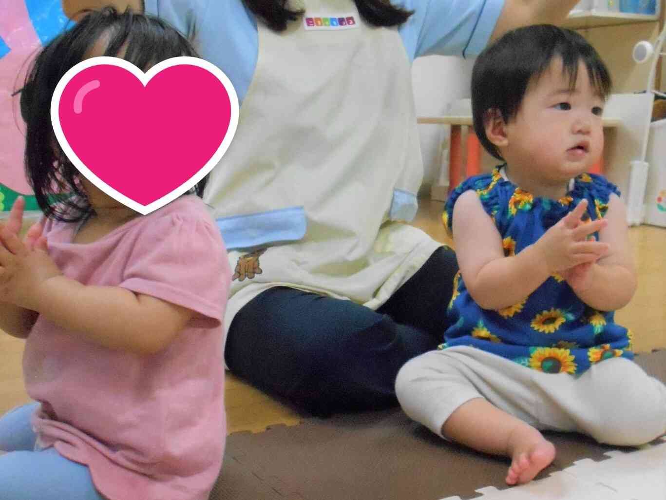 英語のレッスンに慣れてきて、手拍子もするようになりました♪