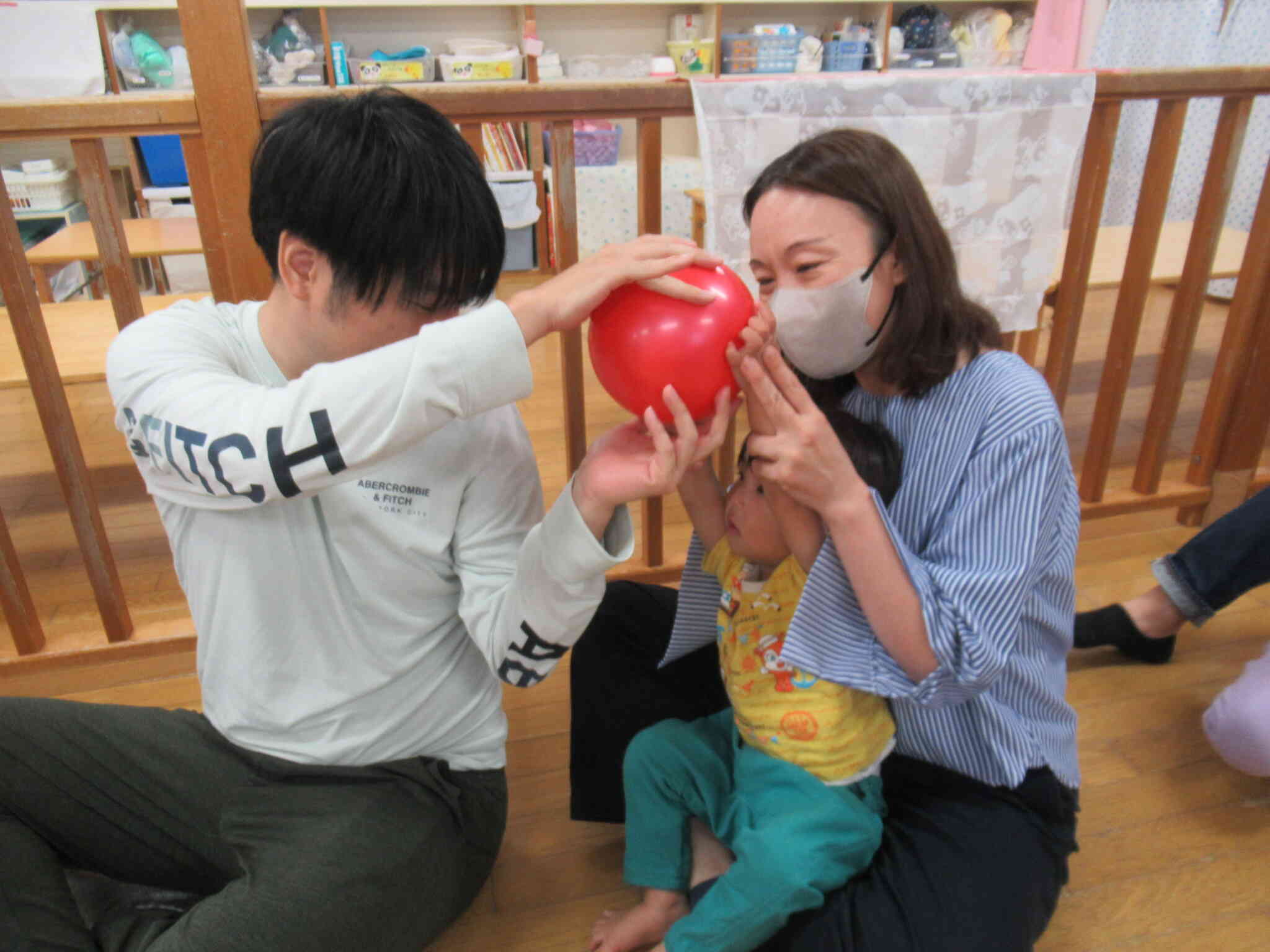 後ろにボールを上手に送っています！