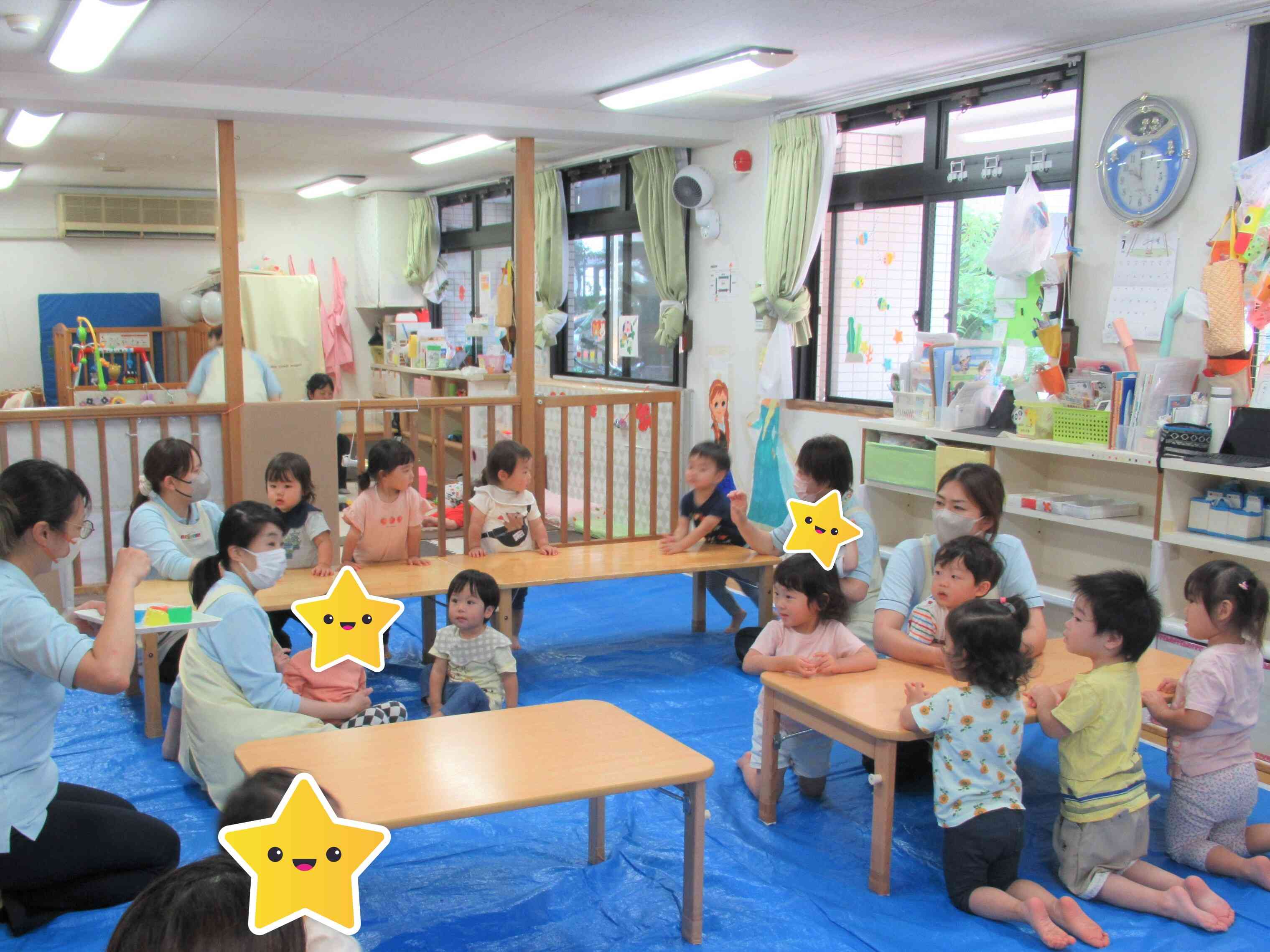 地域の方も参加して、保育園のお友だちと思いっきり寒天遊びをします！