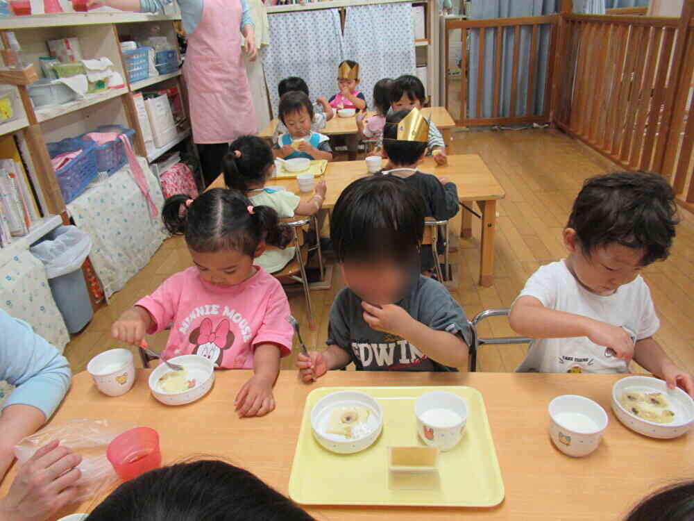 みんなで食べるケーキはおいしいね！