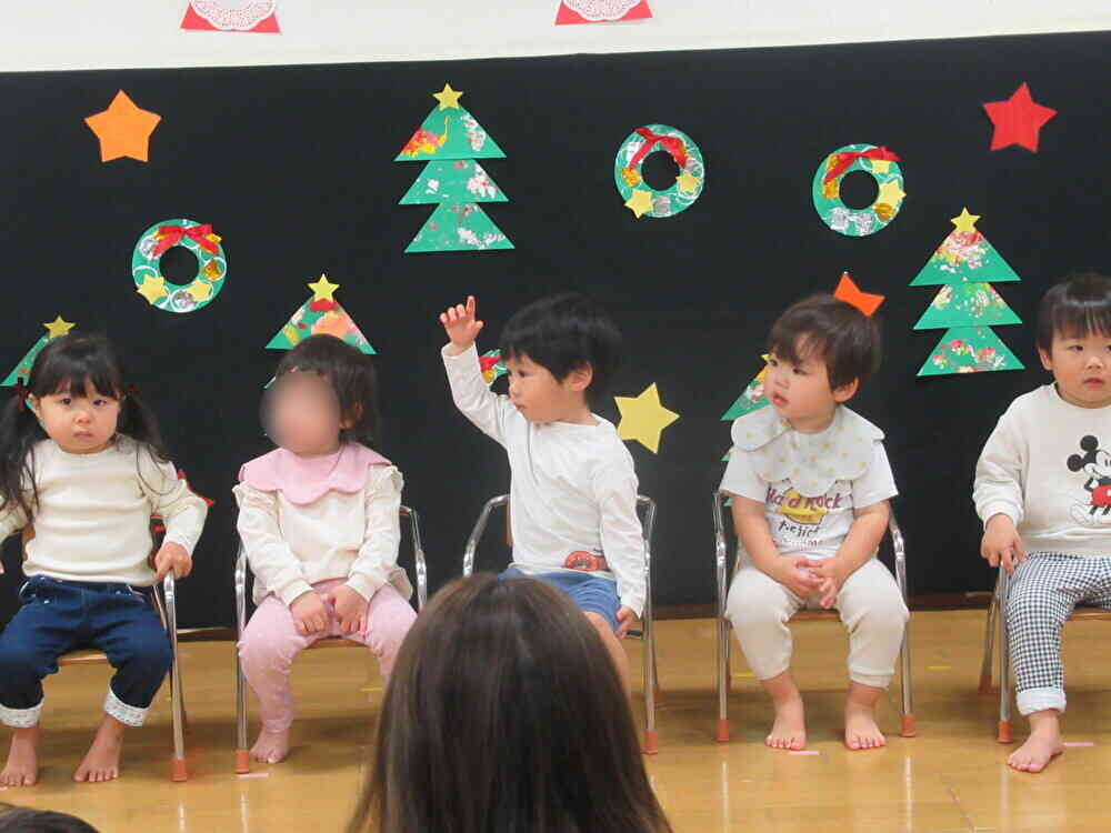 お名前を呼ぶと、元気に「はーい！」のお返事も聞こえました！