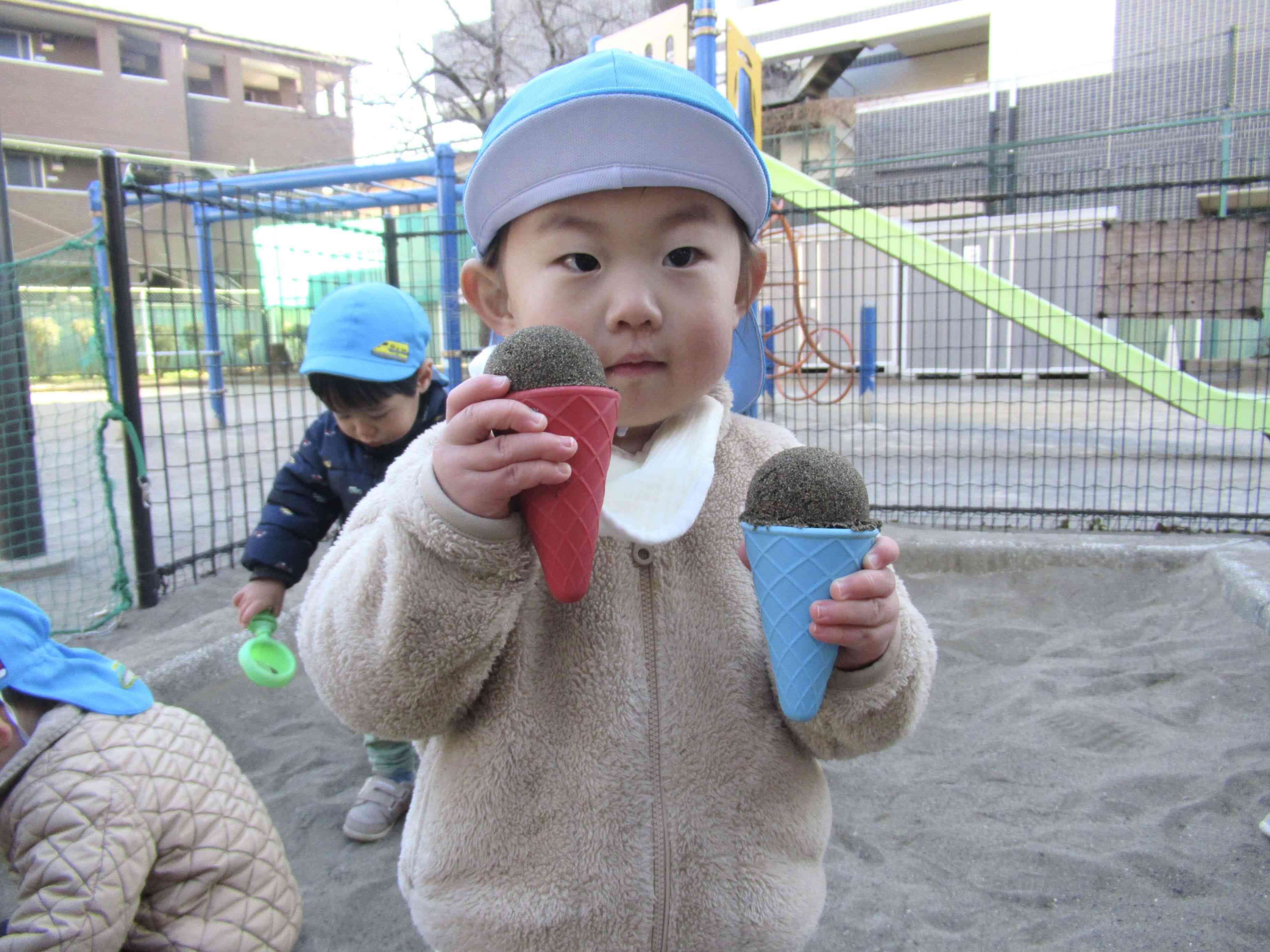 アイスクリーム作りました！はいどーぞ！！