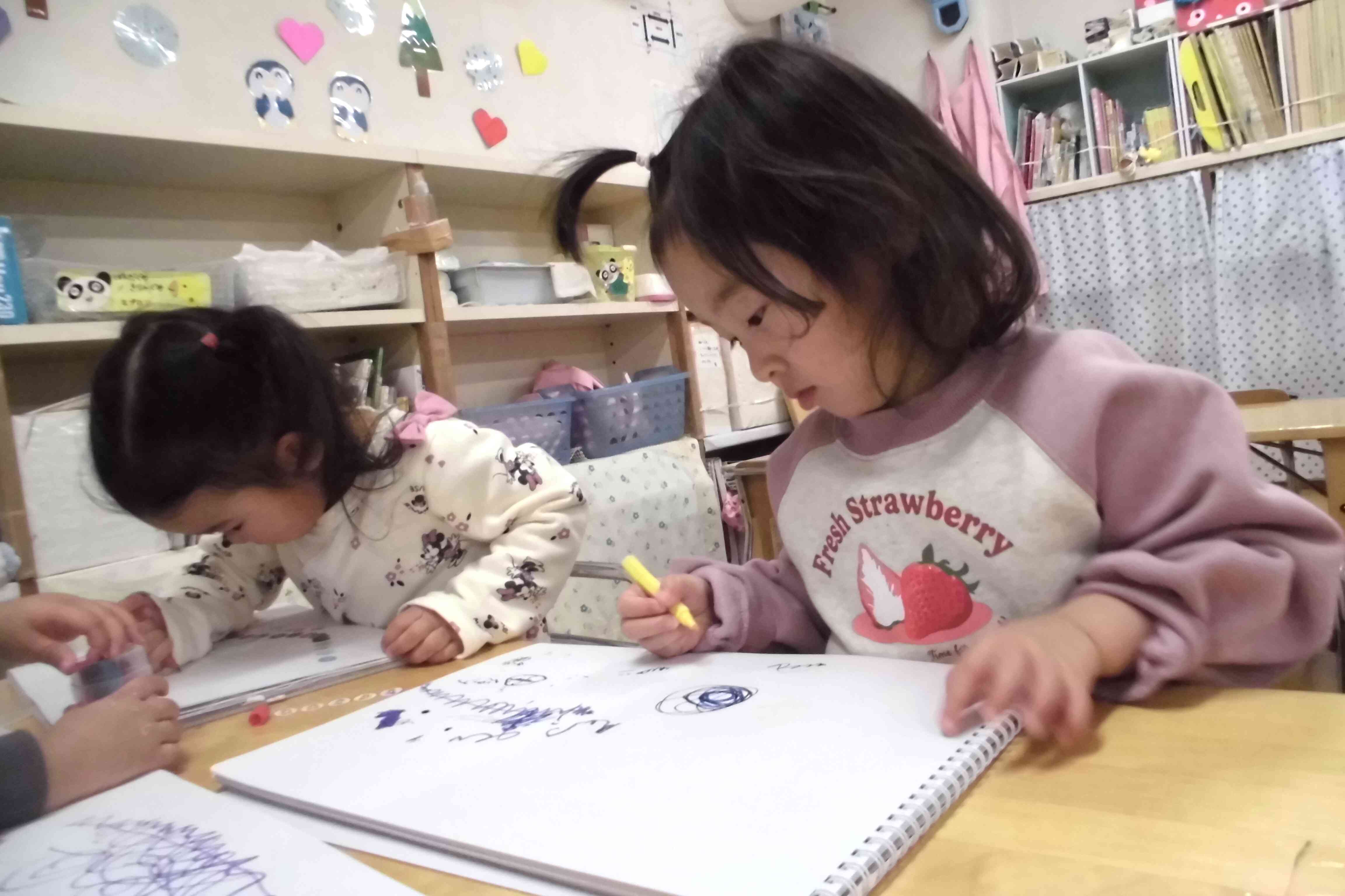 2/3 お部屋遊びを楽しみました！