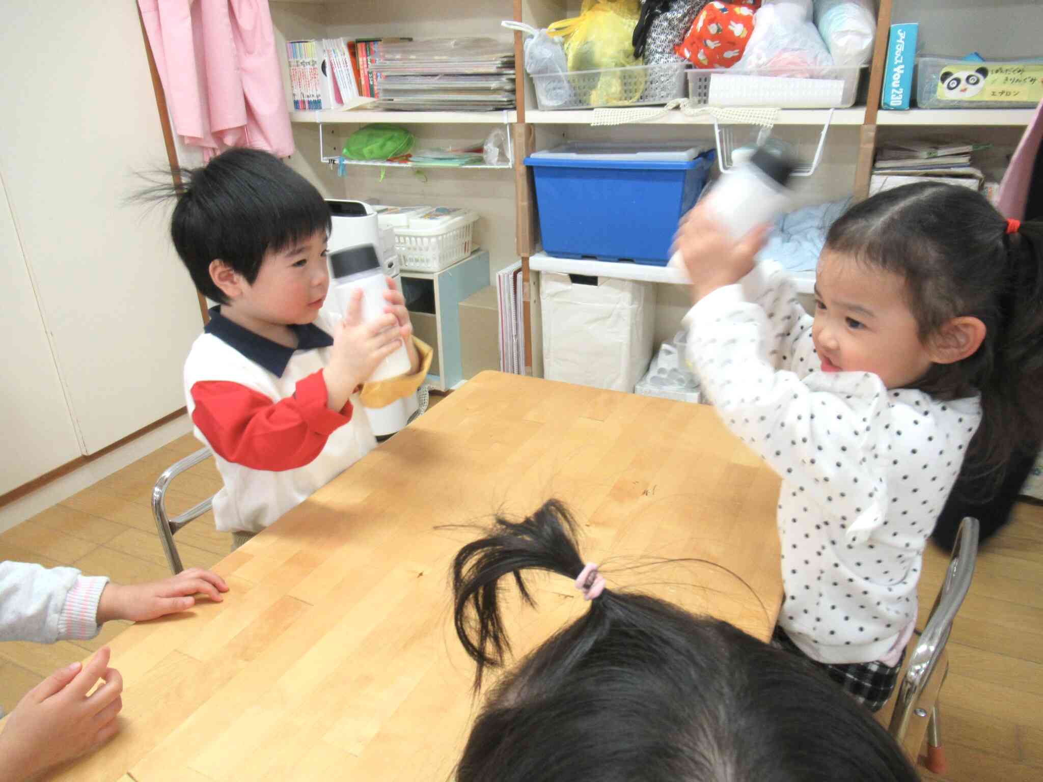 きりん組（2歳児）さんの様子