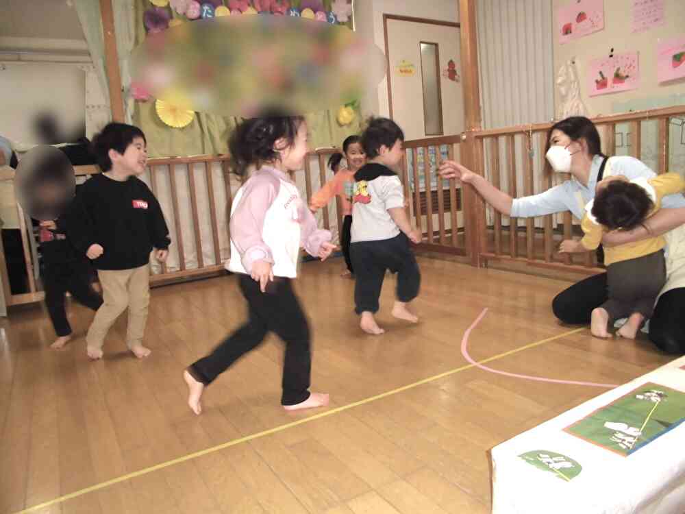 雨の日の室内遊び