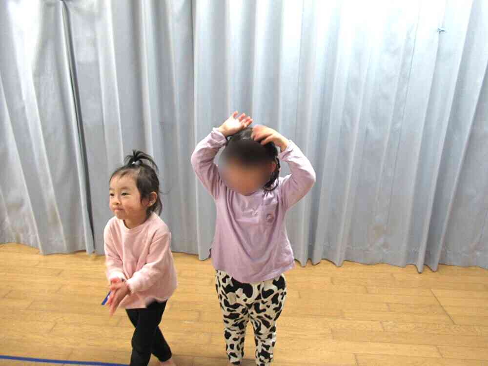 英語の講師の方の真似っこ中。