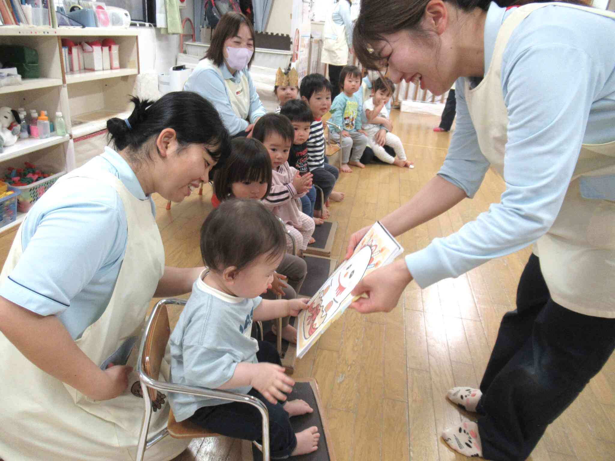 おばけさんのお誕生日ケーキ、みんなで食べました！