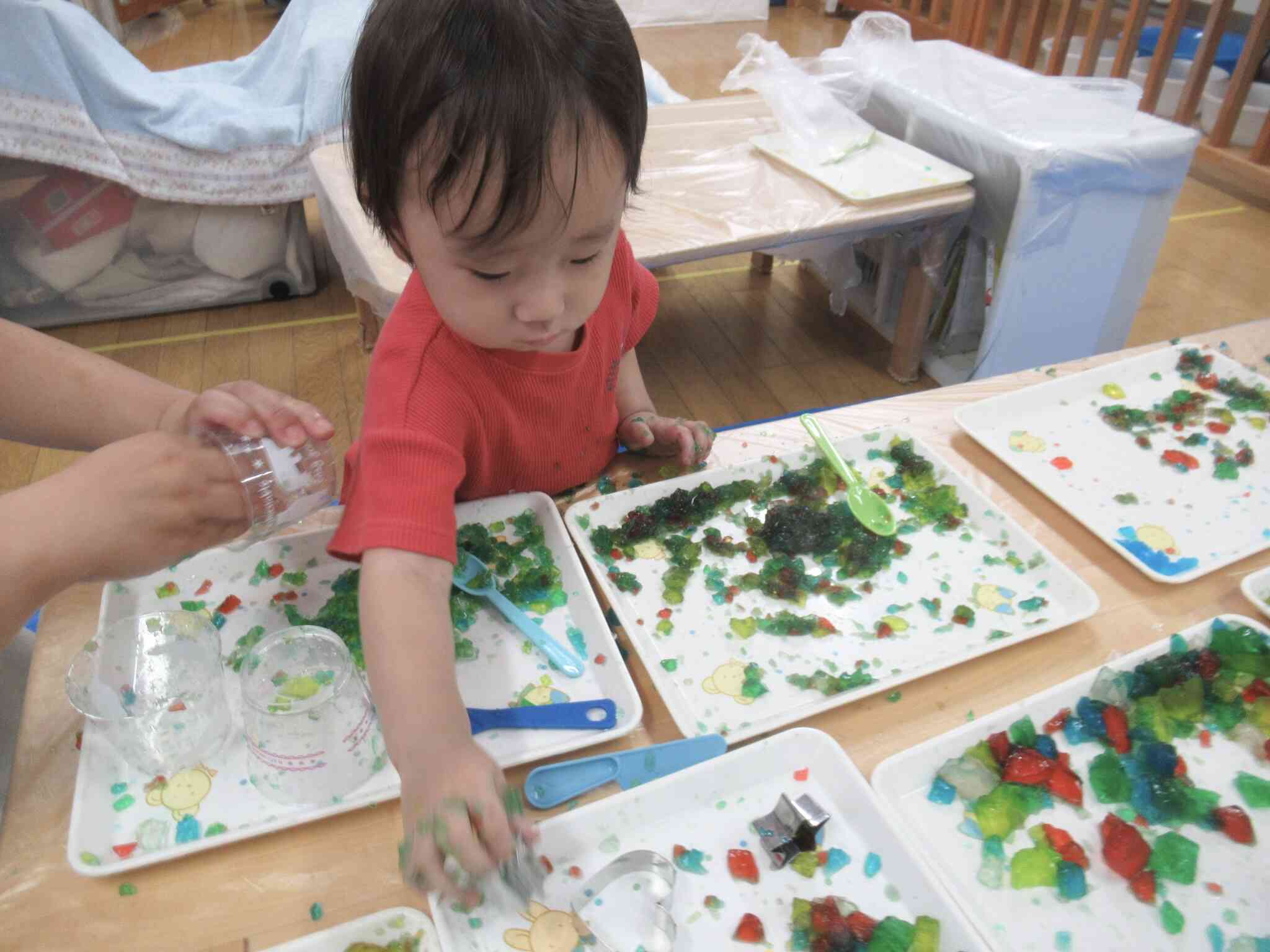きりん組（2歳児）さんと、ぱんだ組（1歳児）さんに混ざって遊びました！