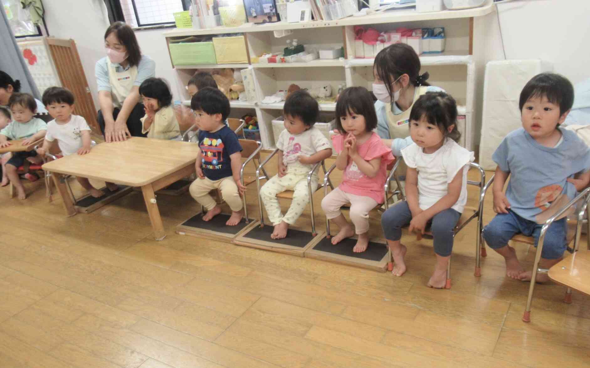 みんなでお誕生日月のお友達のお祝い♪