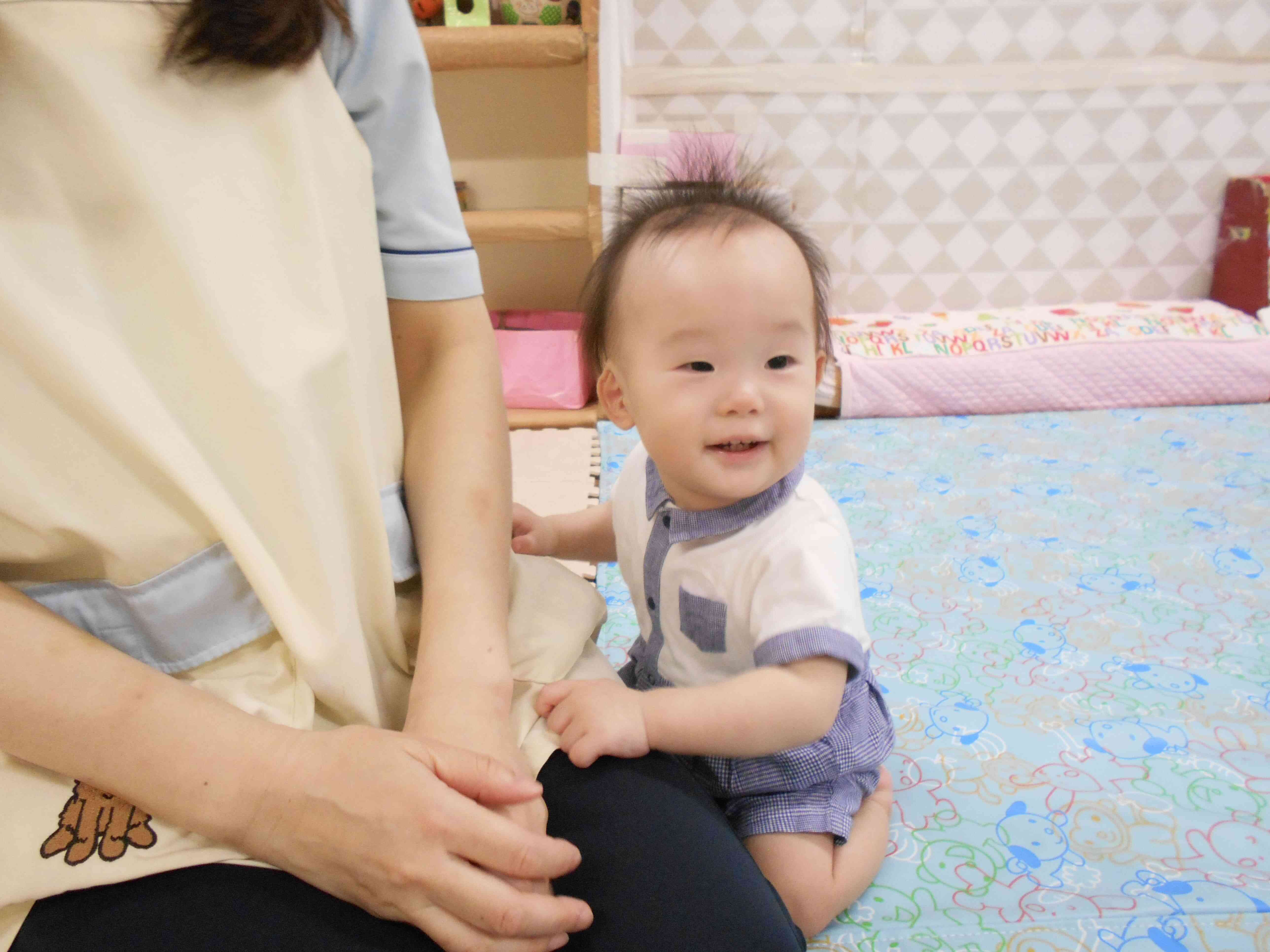 ニコニコ笑顔でリトミックに参加!
