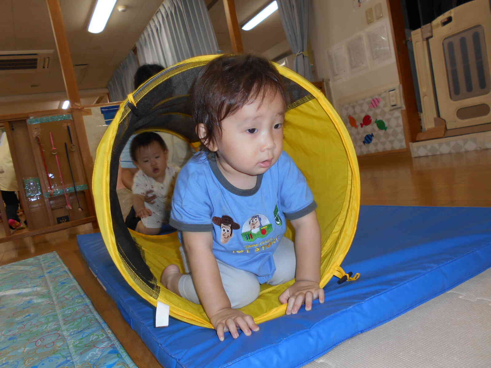 次の日はトンネルをしました