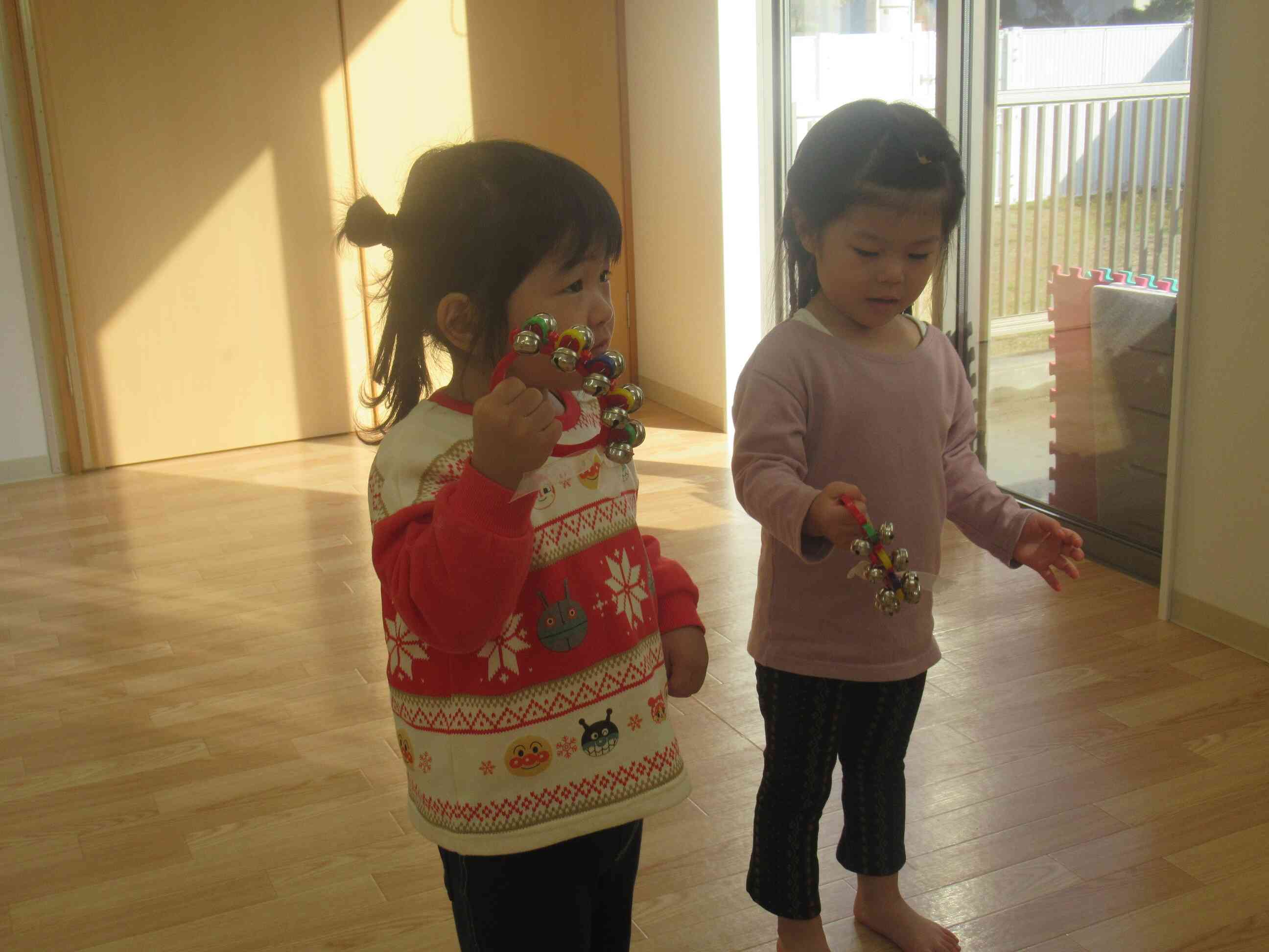 楽器遊びしたよ。