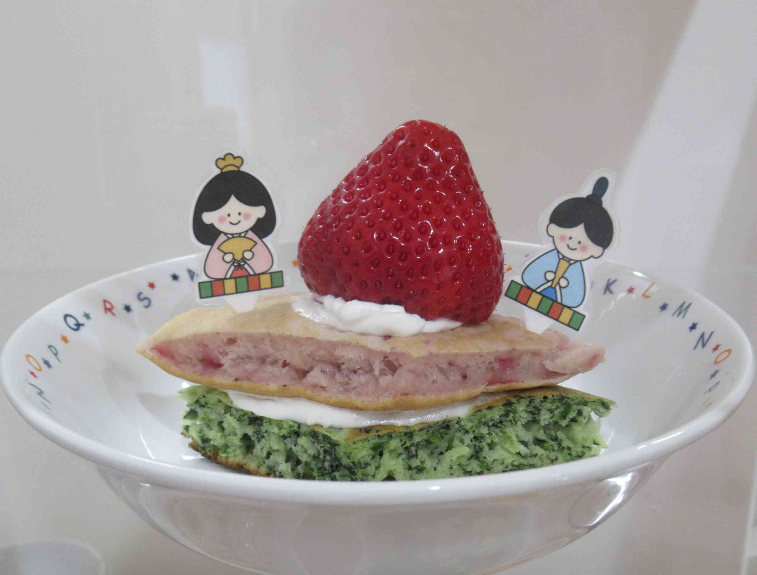 ひなまつりケーキ