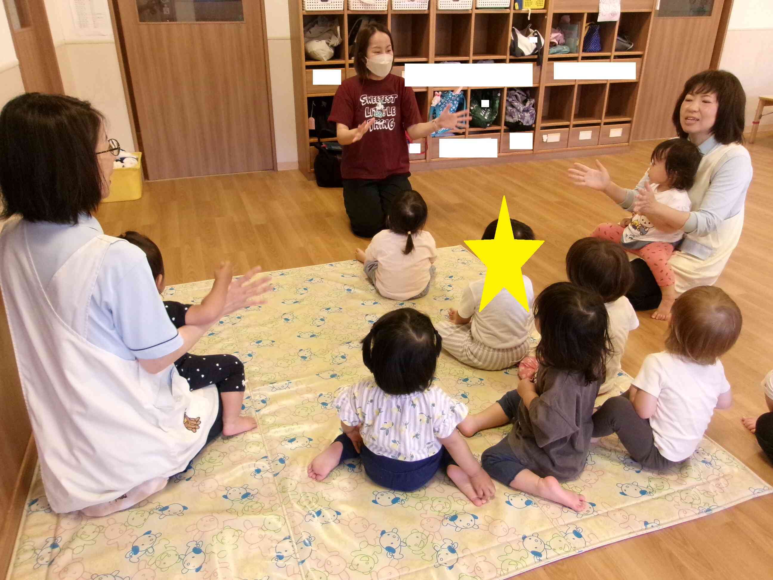 1歳児クラス　あひる組　リトミック
