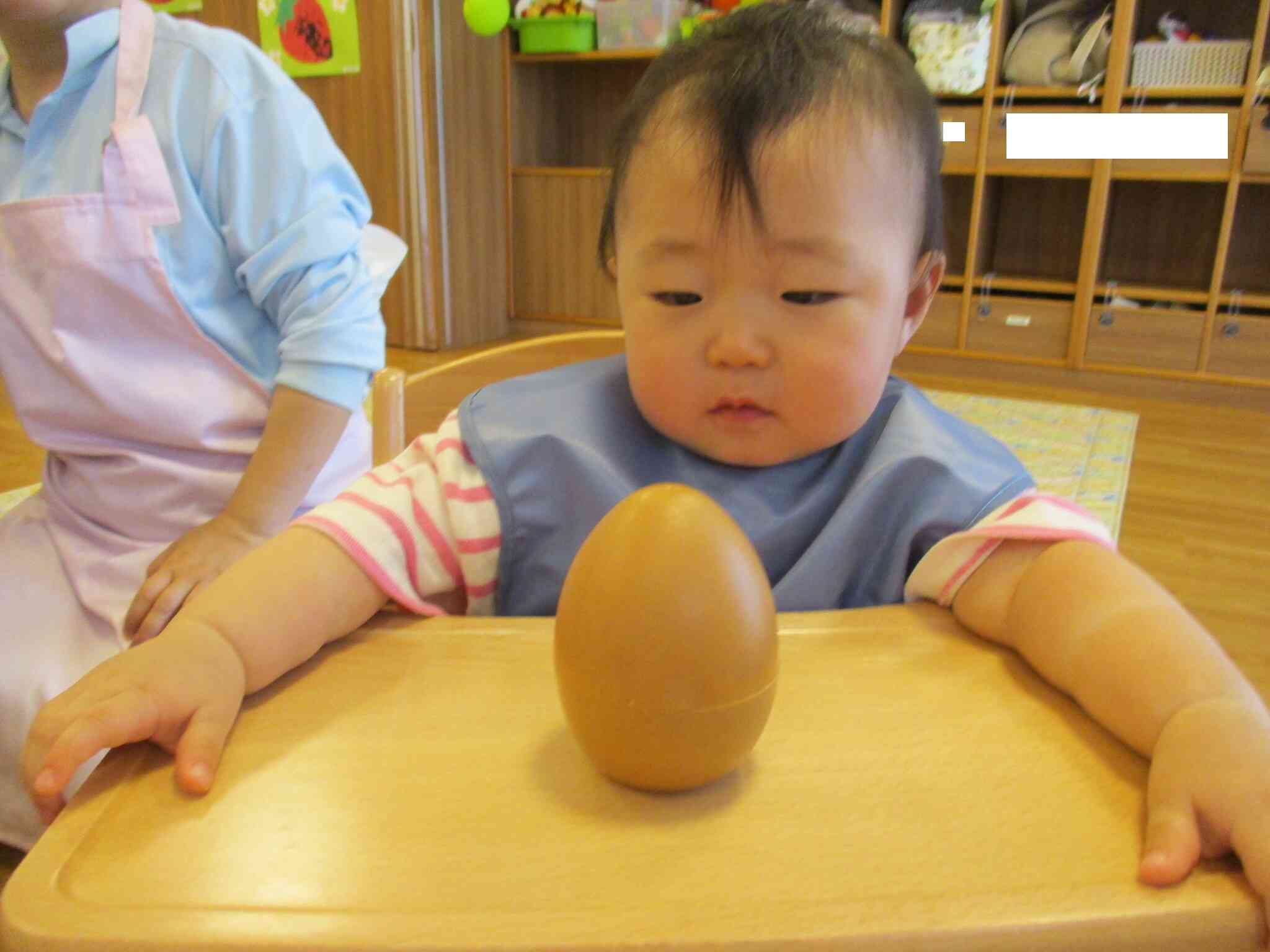 0歳児　ひよこ組　これなんだ？