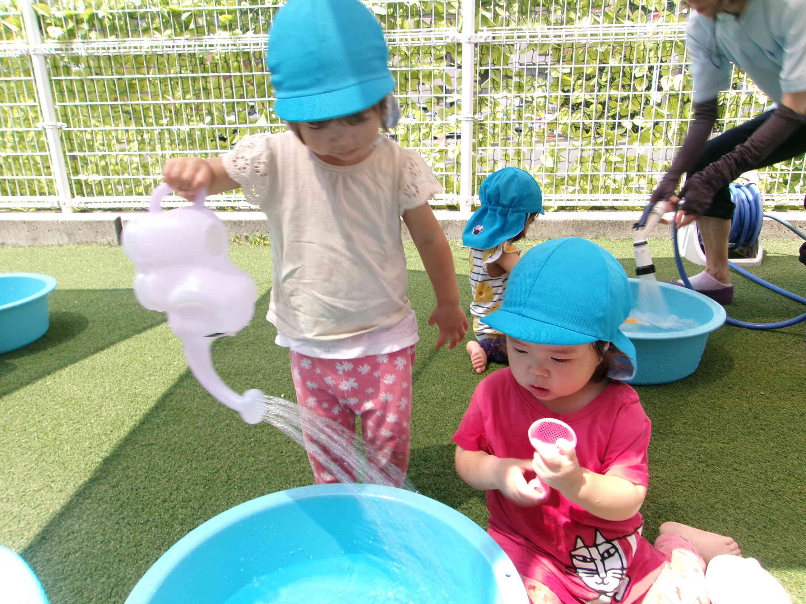 1歳児クラス　あひる組　水遊び