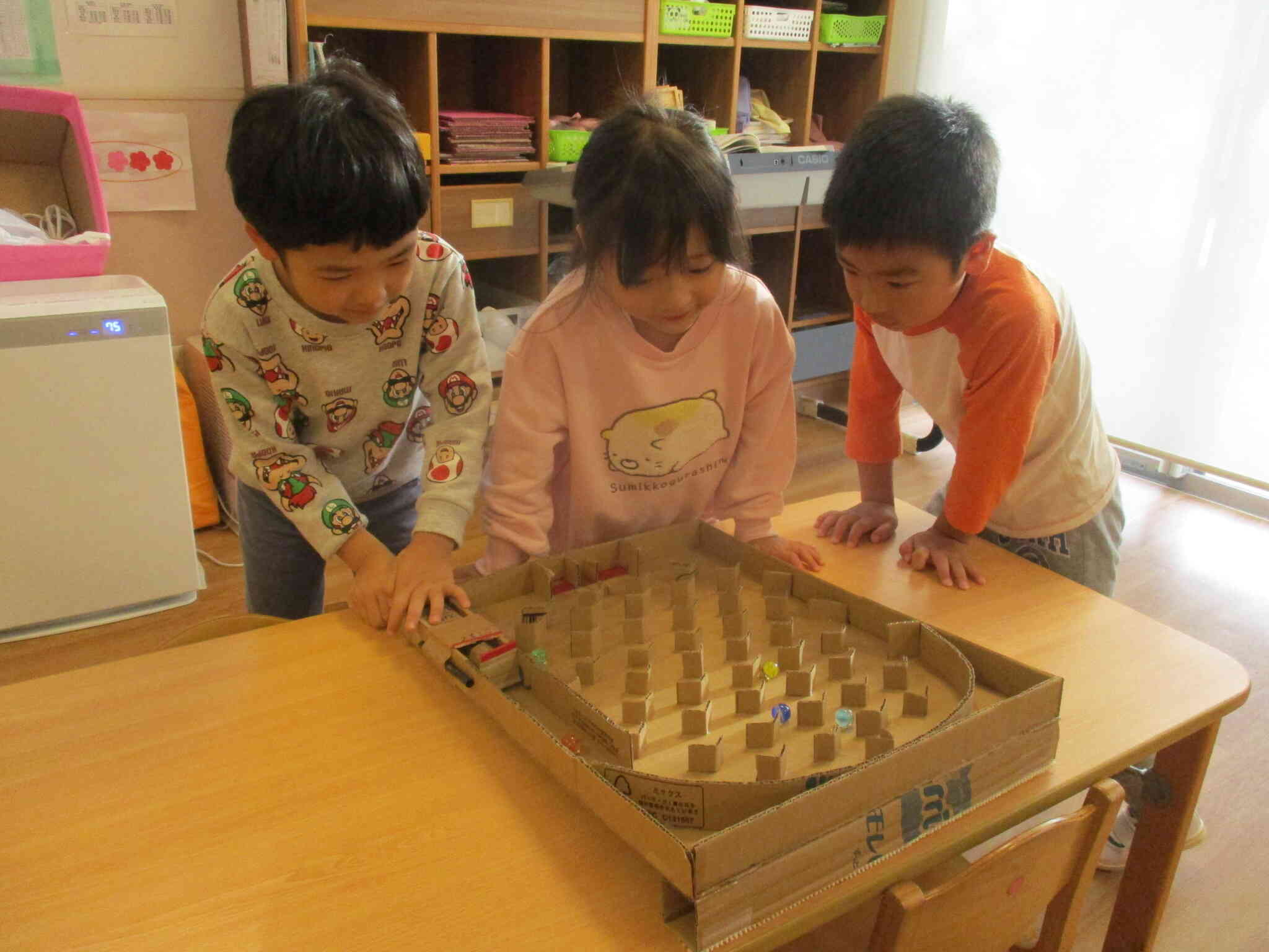 ４歳児　ぱんだ組　手作りピンボール