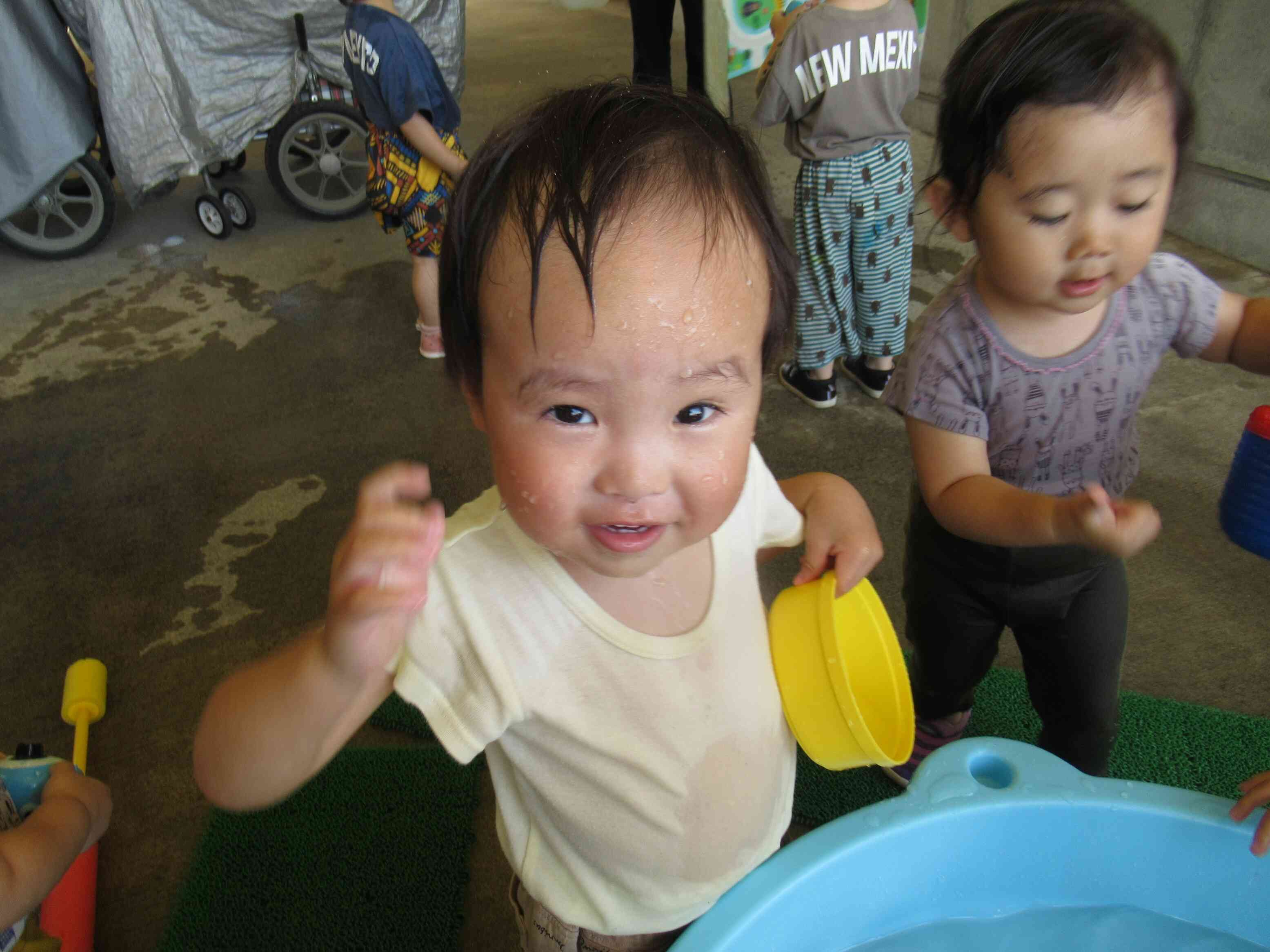 暑い日は水遊びが最高！