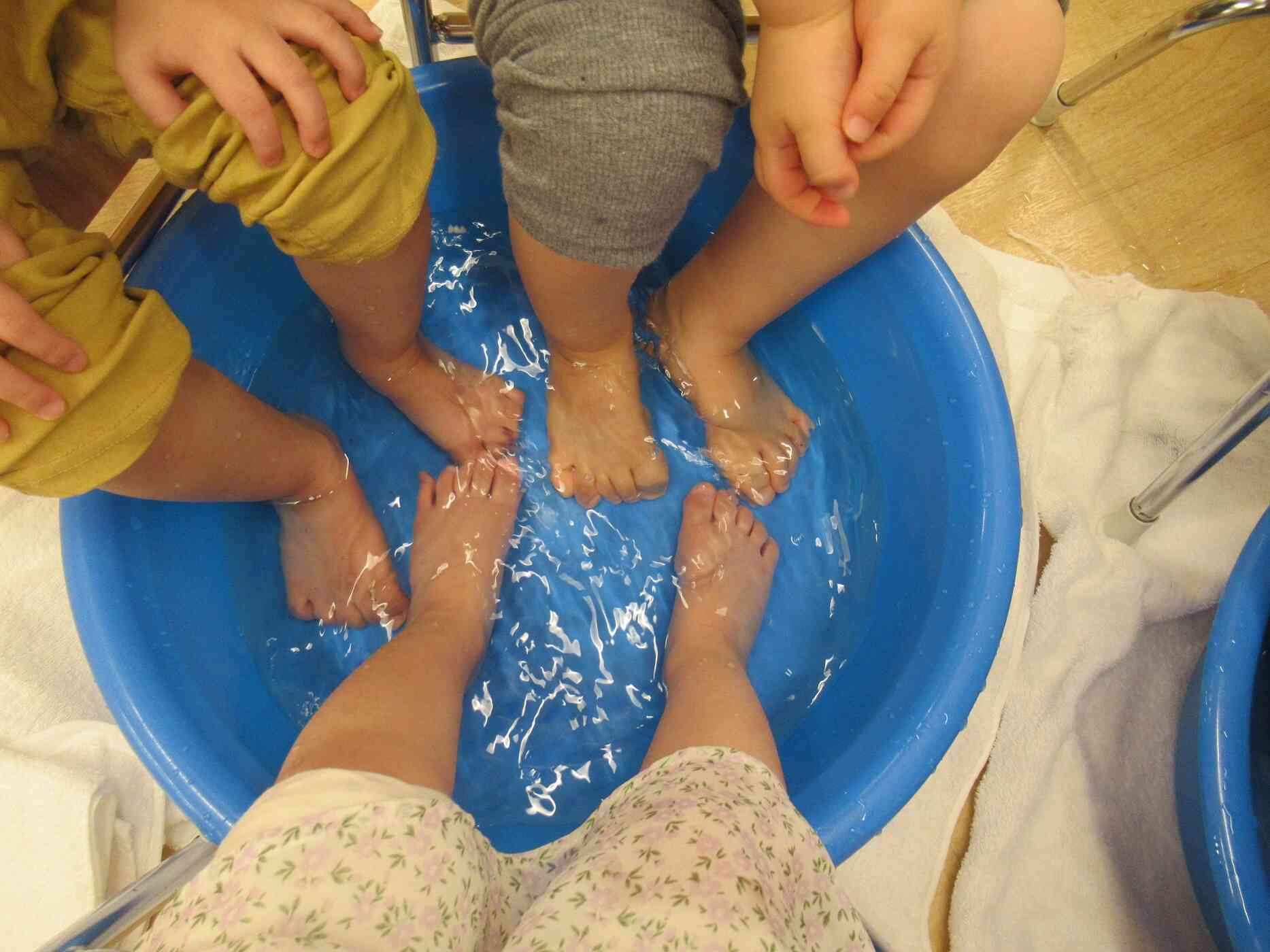 ほっこり足湯であったまろう!