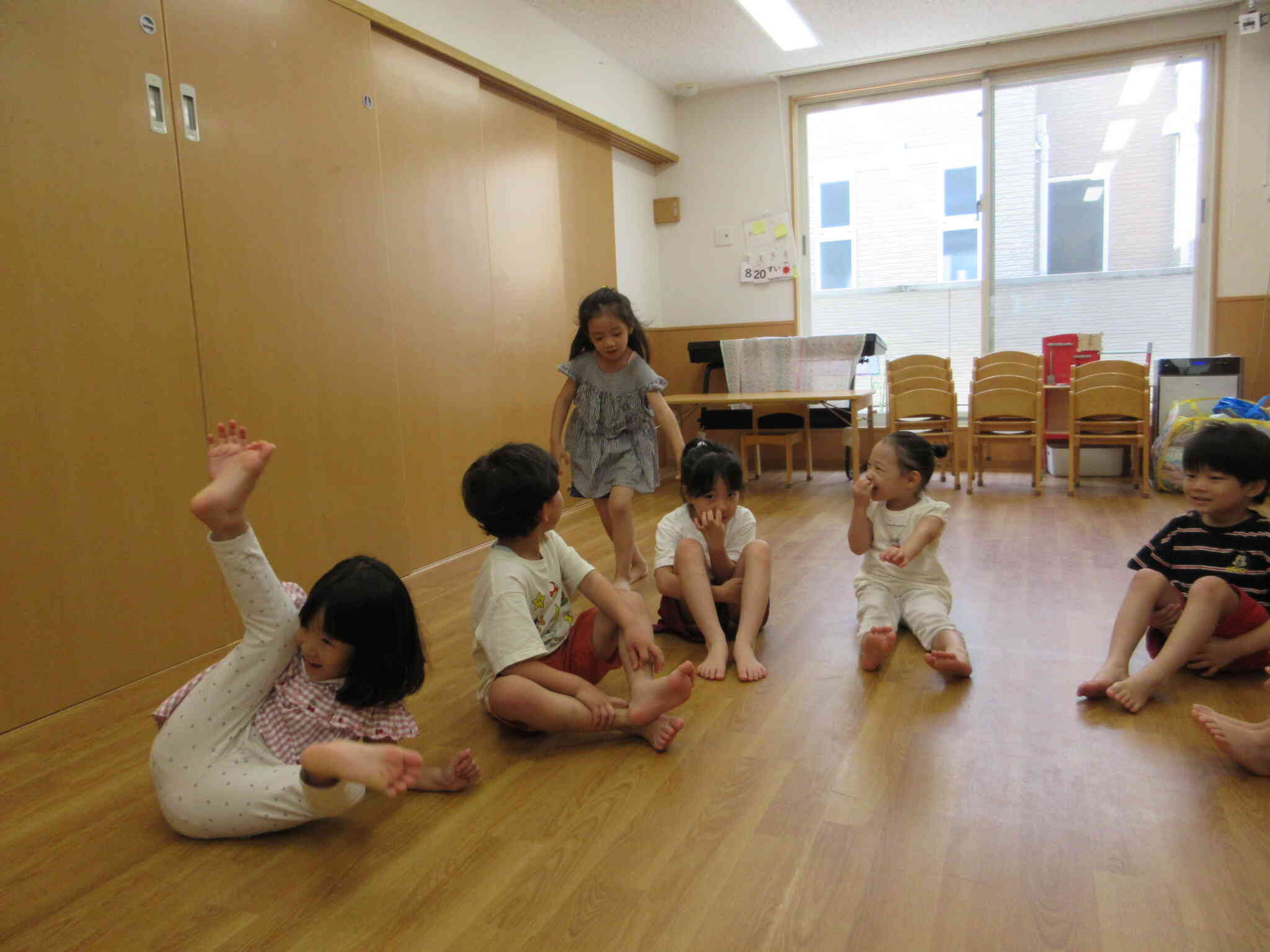 お部屋で遊ぶの大好き!　～ぱんだ組～