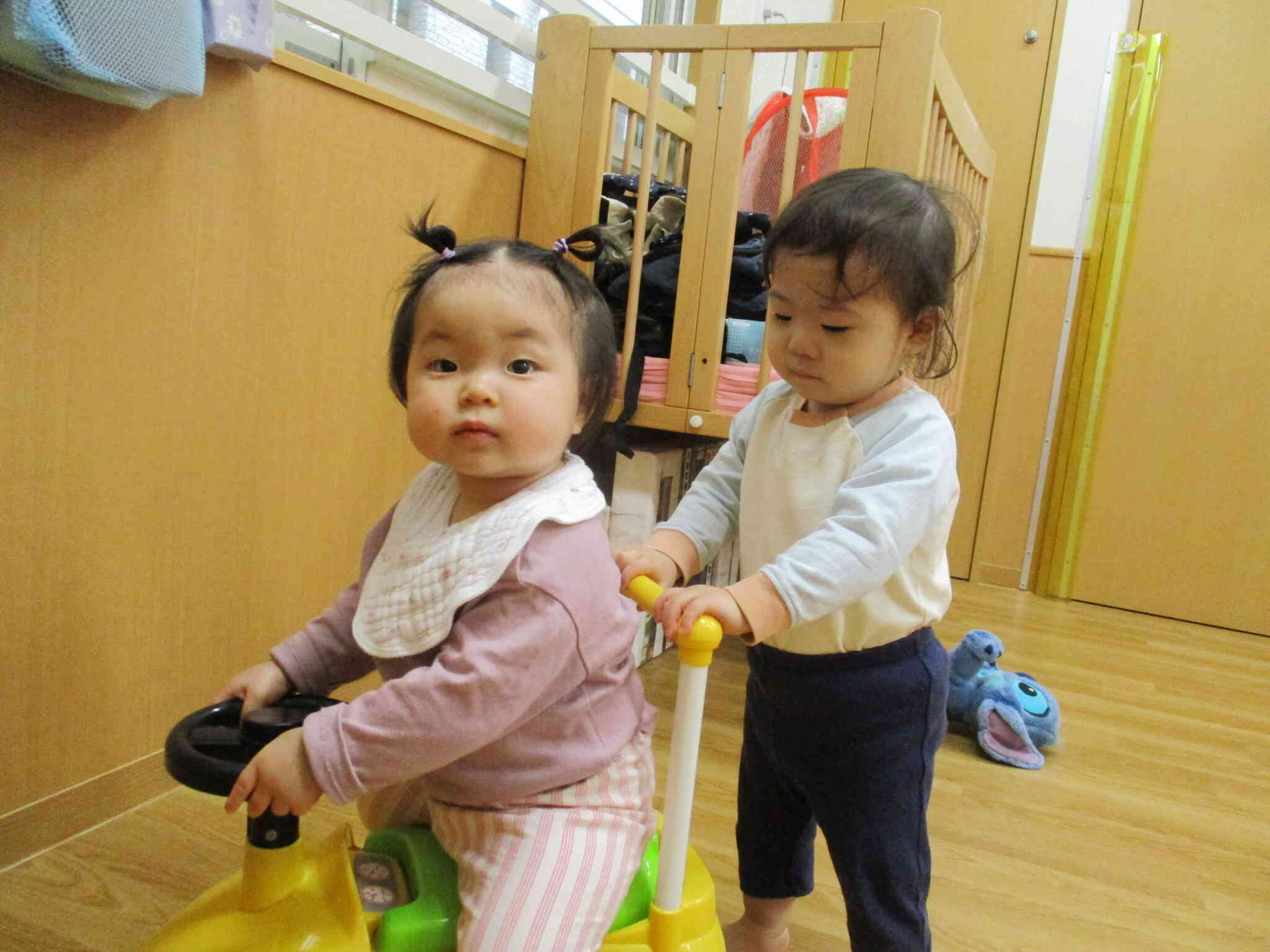 コンビカーに乗ったよ～ひよこ組～