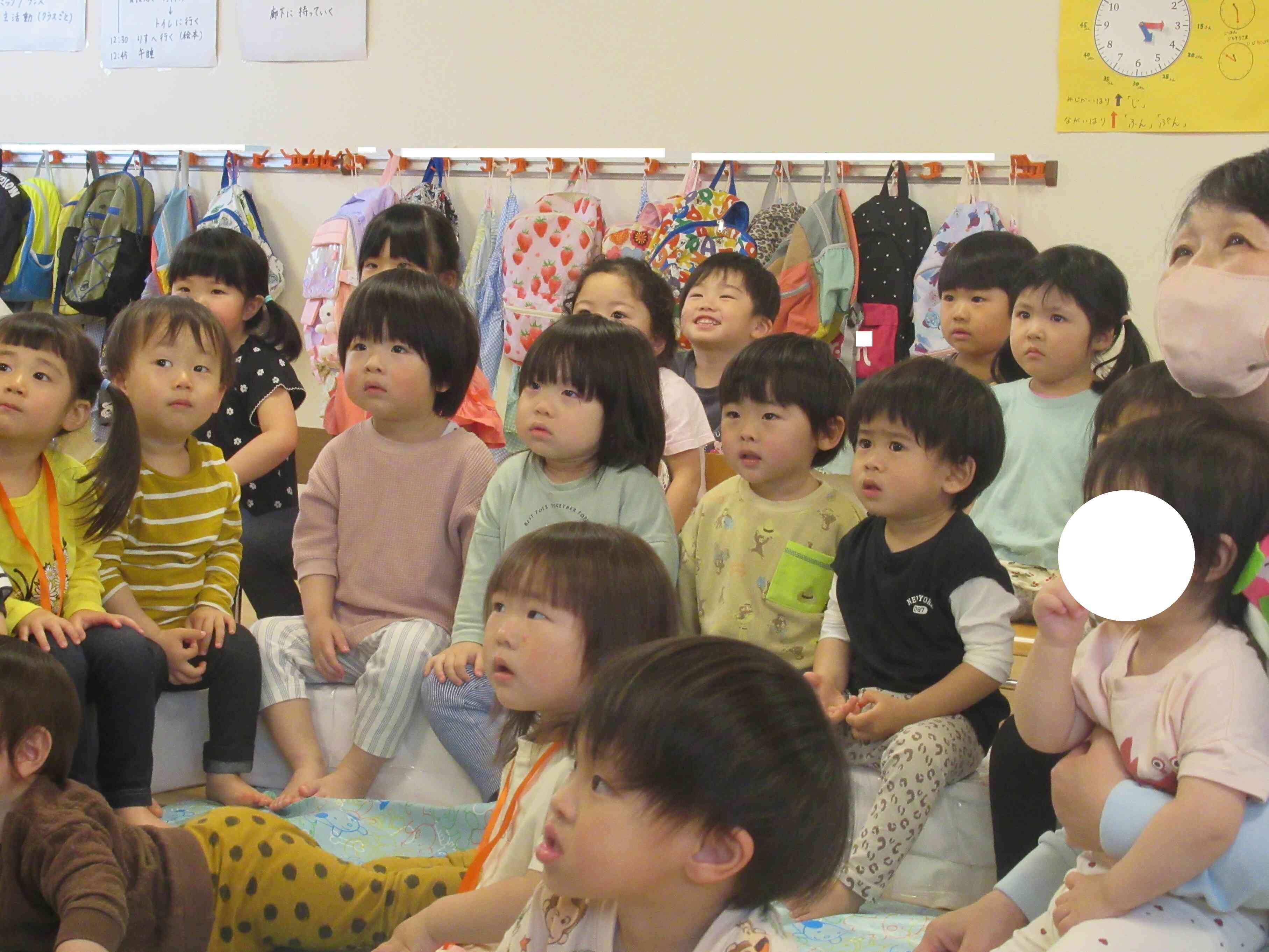 不思議なお水に興味津々！