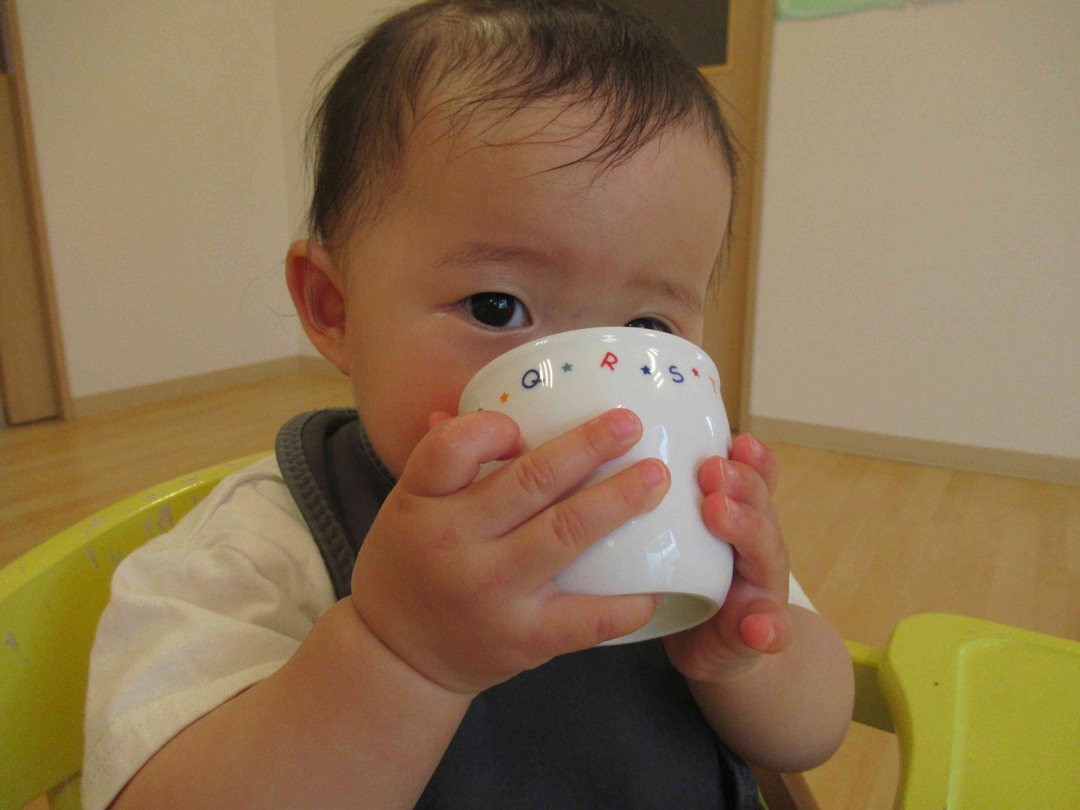 自分で飲めるよ！