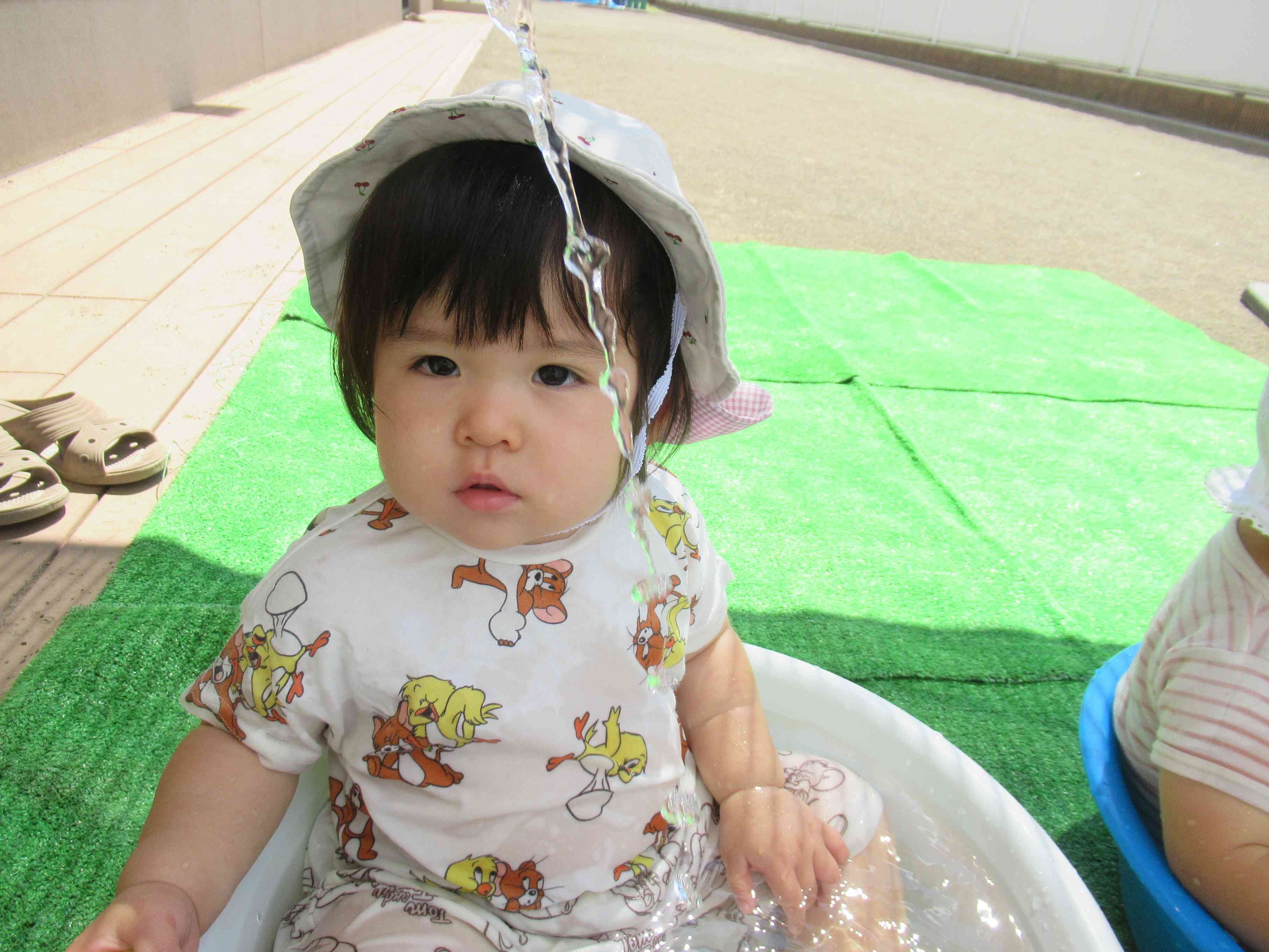 水遊びって楽しいな～！（ひよこ組）