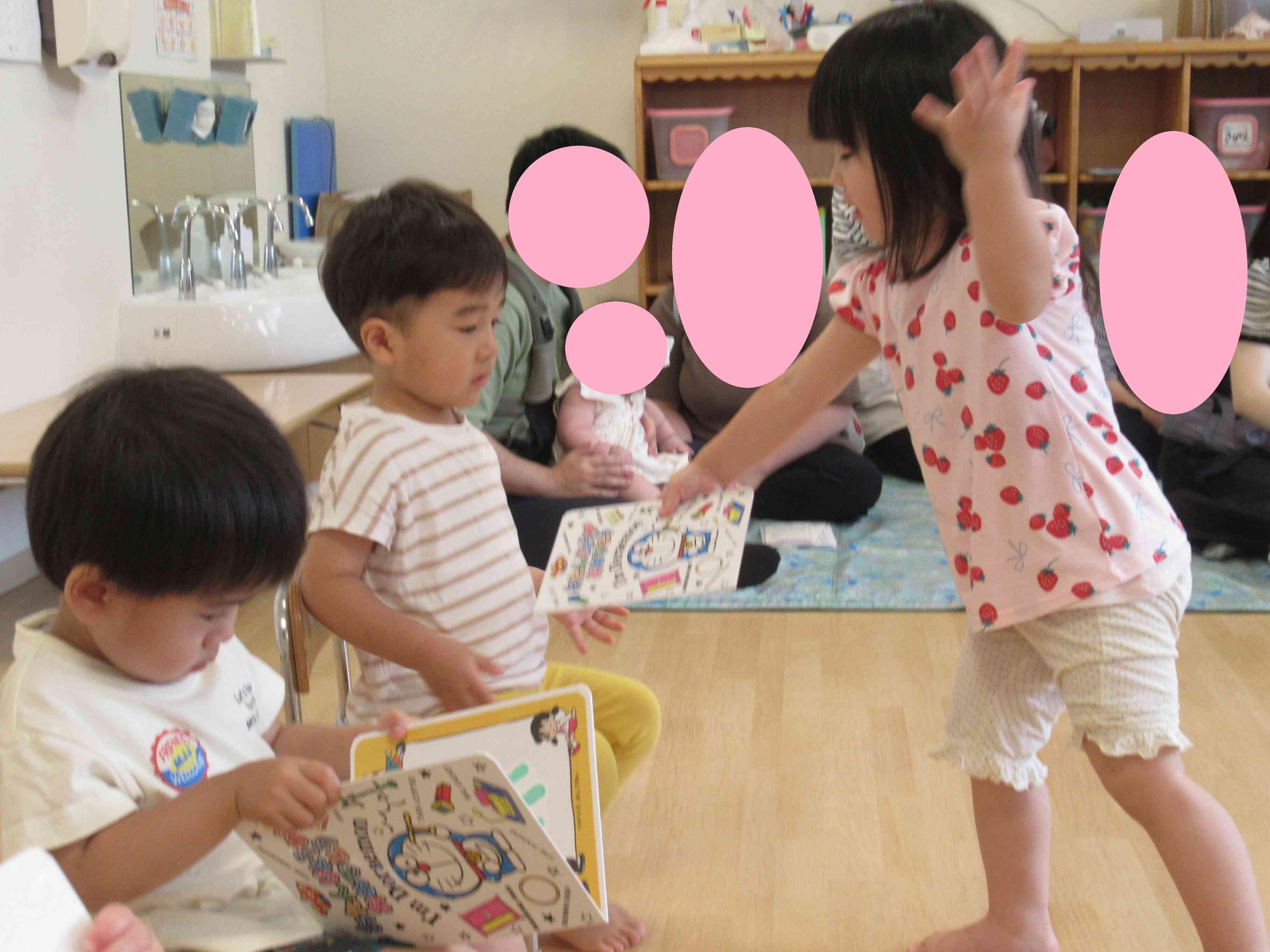 「カードどうぞ！」「ありがとう！」