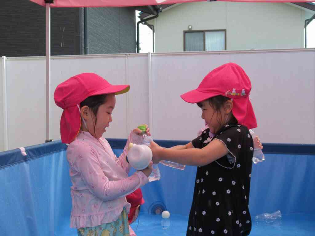 楽しい水遊び～ぱんだ組～｜ニチイキッズやはば駅前保育園｜ニチイキッズ
