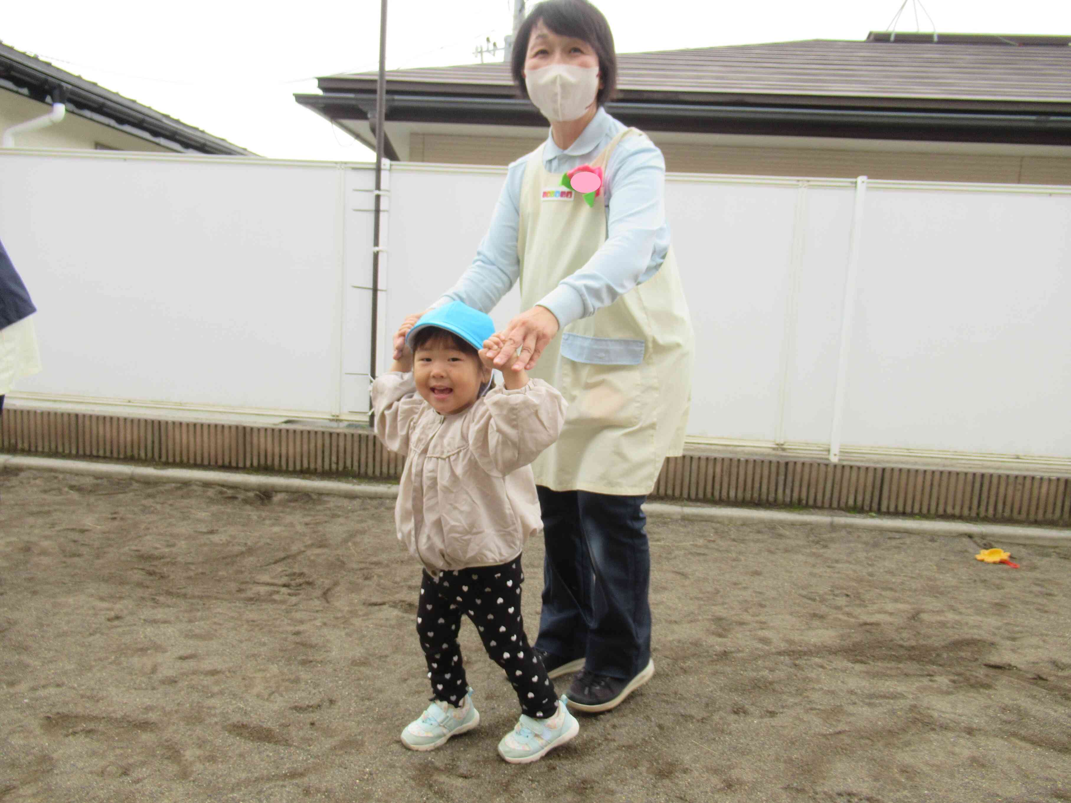 一緒に線路の上、歩こう～