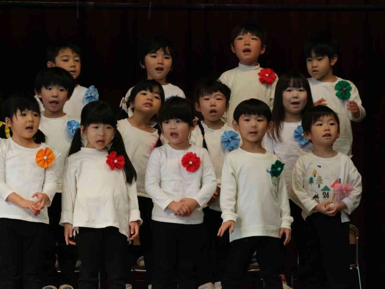 3.4.5歳児で合唱をしました!