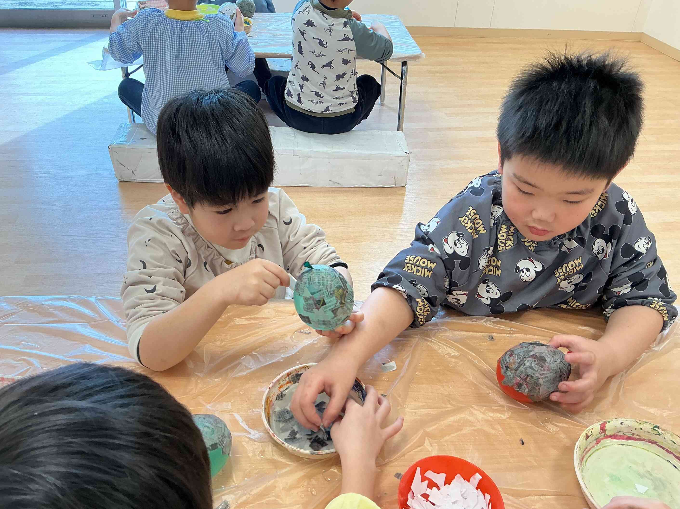 ひな祭りの製作頑張ったよ～きりん組～