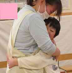 最後に年長児担任とハグ