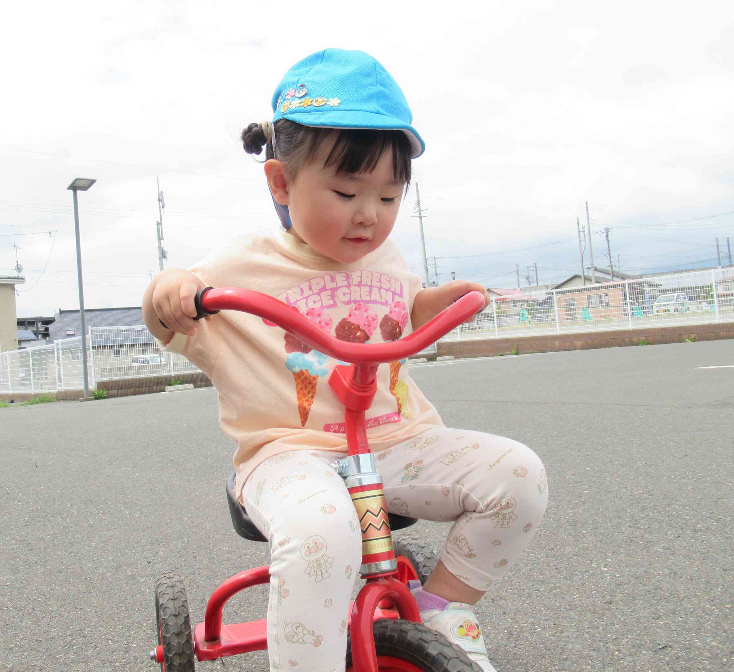 三輪車で遊んだよ!